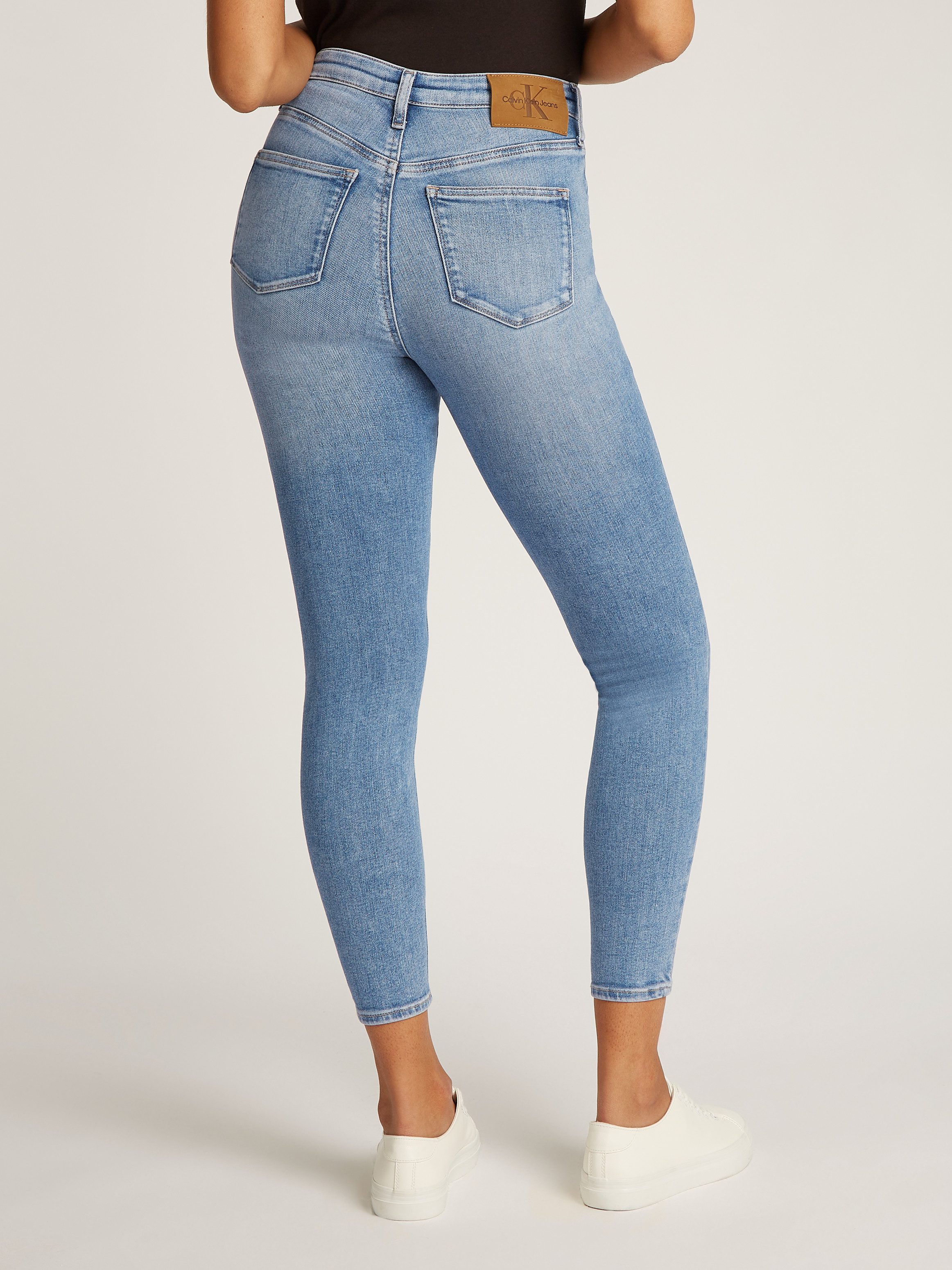 Calvin Klein Skinny fit jeans HIGH RISE SUPER SKINNY ANKLE met stone-wash look met muntzakje