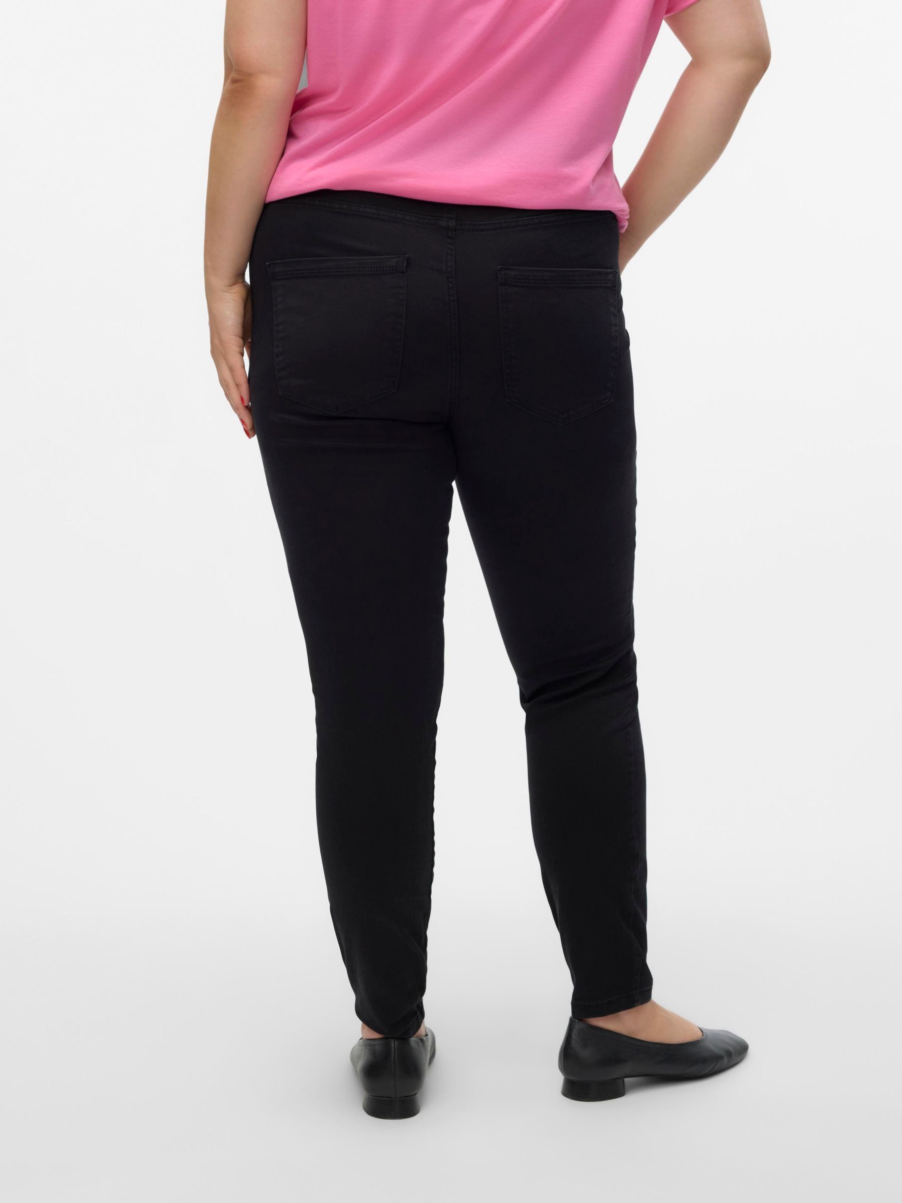 Vero Moda Curve Slim fit jeans VMPHIA HR SK SOFT VI110 GA CUR NOOS