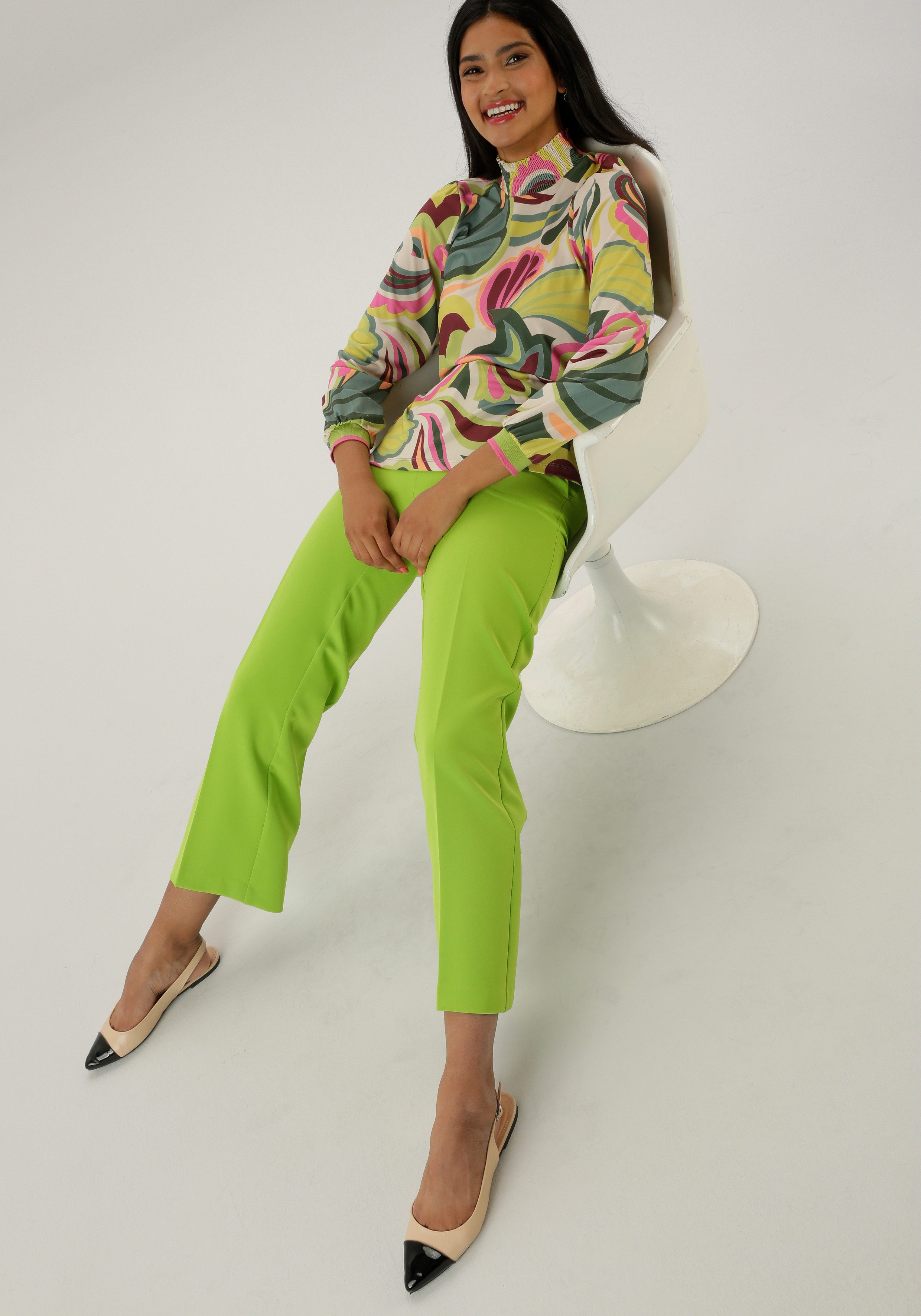Aniston SELECTED Blouse zonder sluiting met modieus unieke printpatroon allover - nieuwe collectie