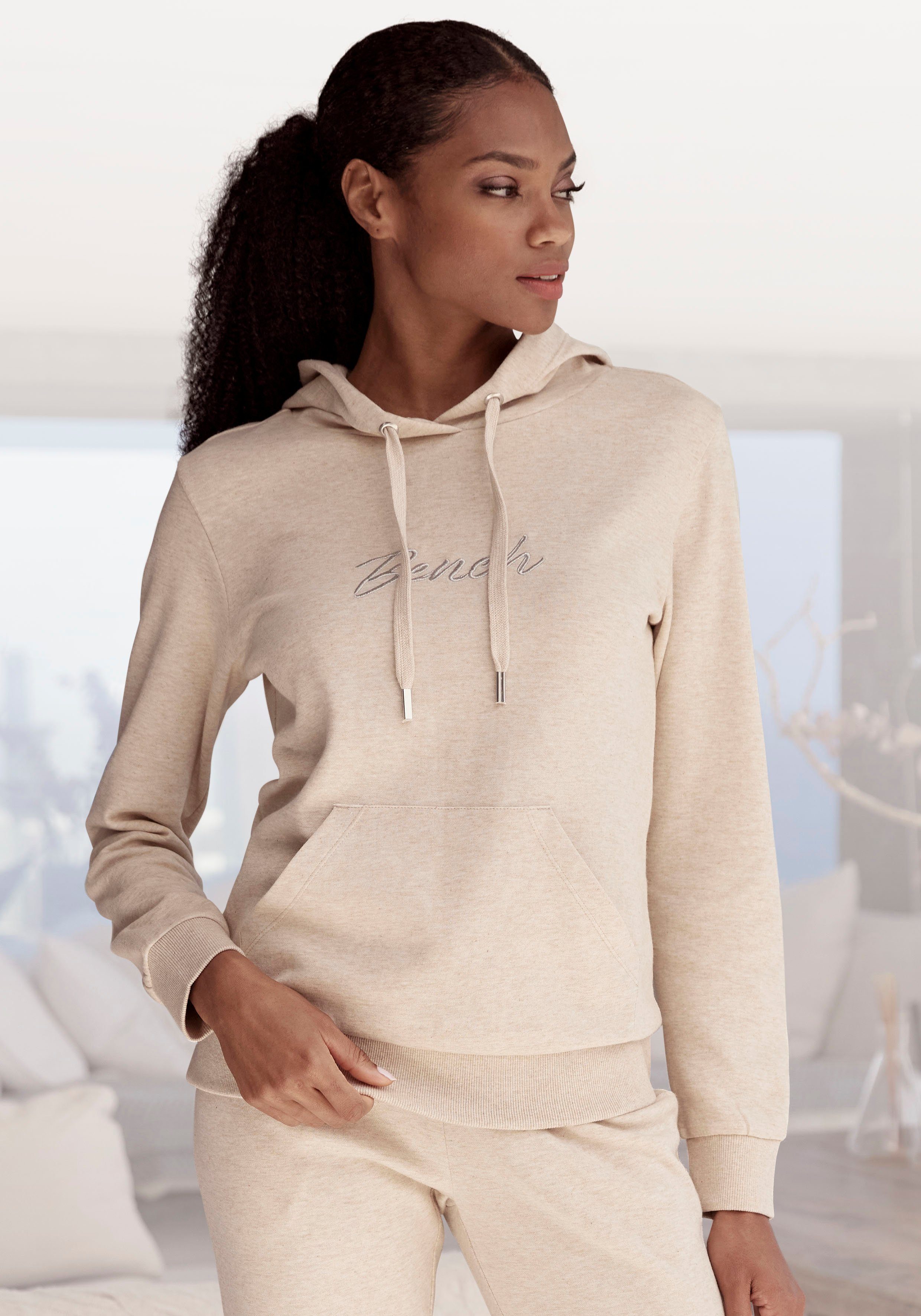 NU 20% KORTING: Bench. Loungewear Hoodie