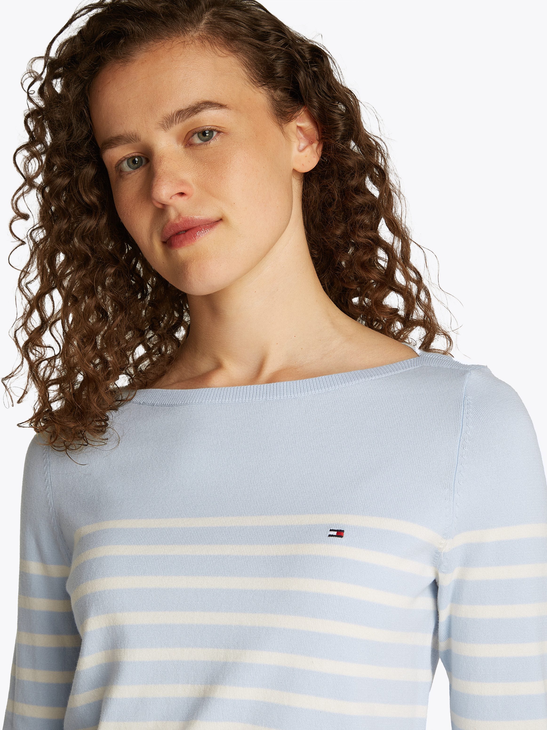 Tommy Hilfiger Gebreide trui CO JERSEY STITCH BOAT-NK SWEATER met -merklabel op de mouw