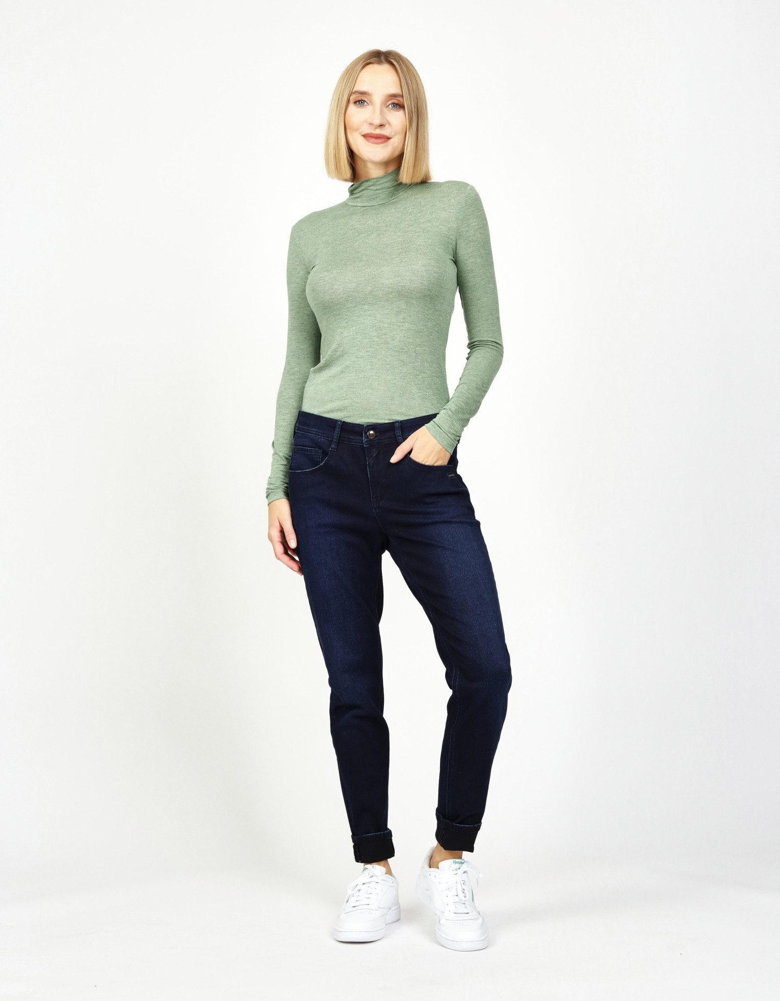 GANG 5-pocket jeans 94AMELIE van sweatdenim met schuine diep zittende achterzakken