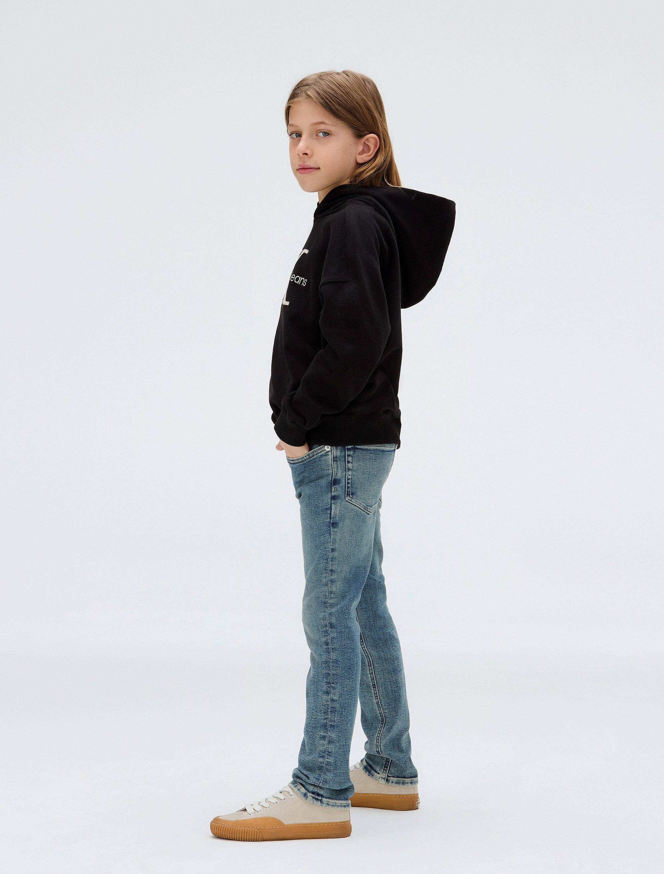 Calvin Klein Slim fit jeans SLIM NEW MID BLUE PWS voor kinderen tot 16 jaar, in coole wassing
