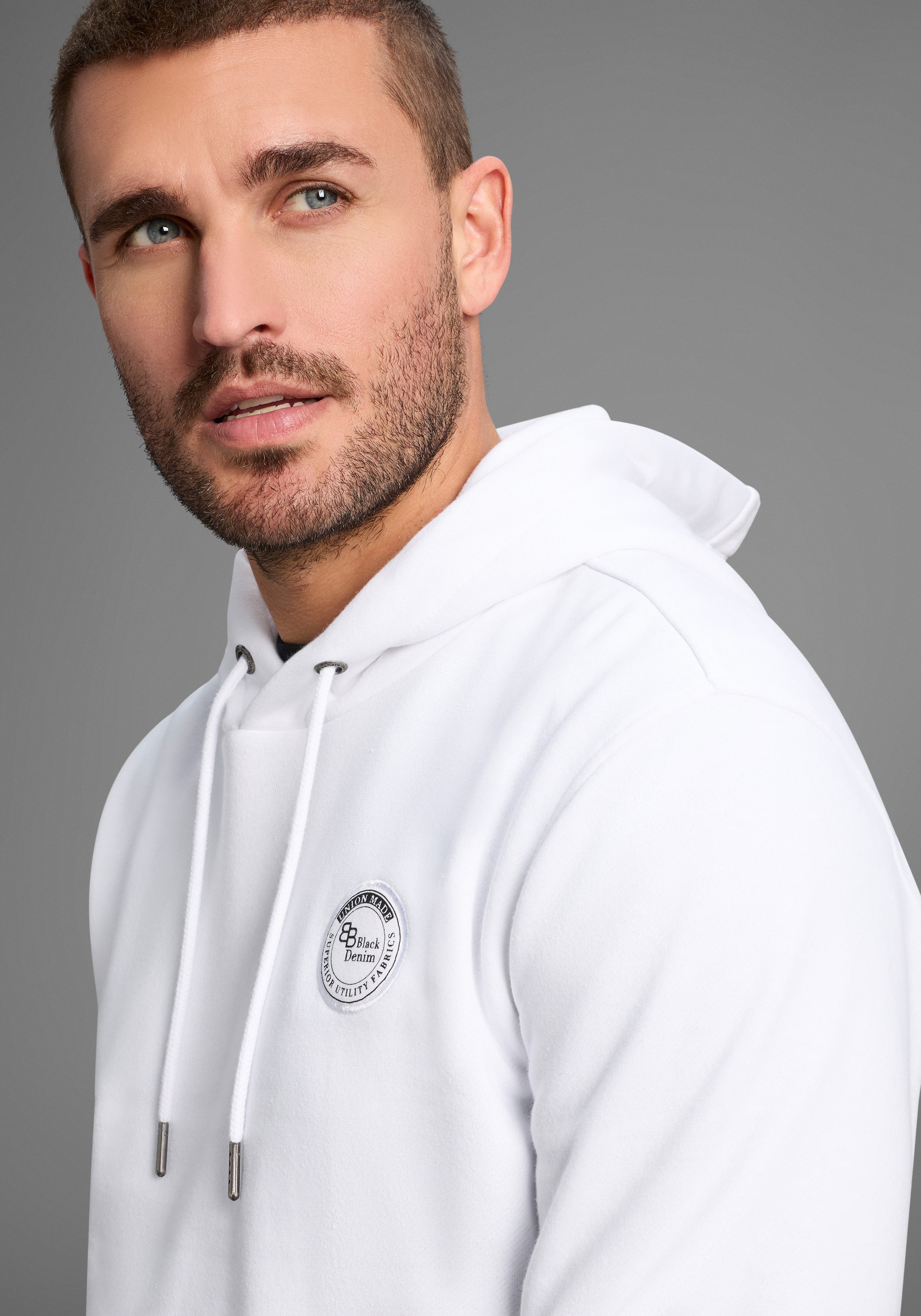 Bruno Banani Hoodie lange mouwen, smal gesneden, bedrukt ontwerp