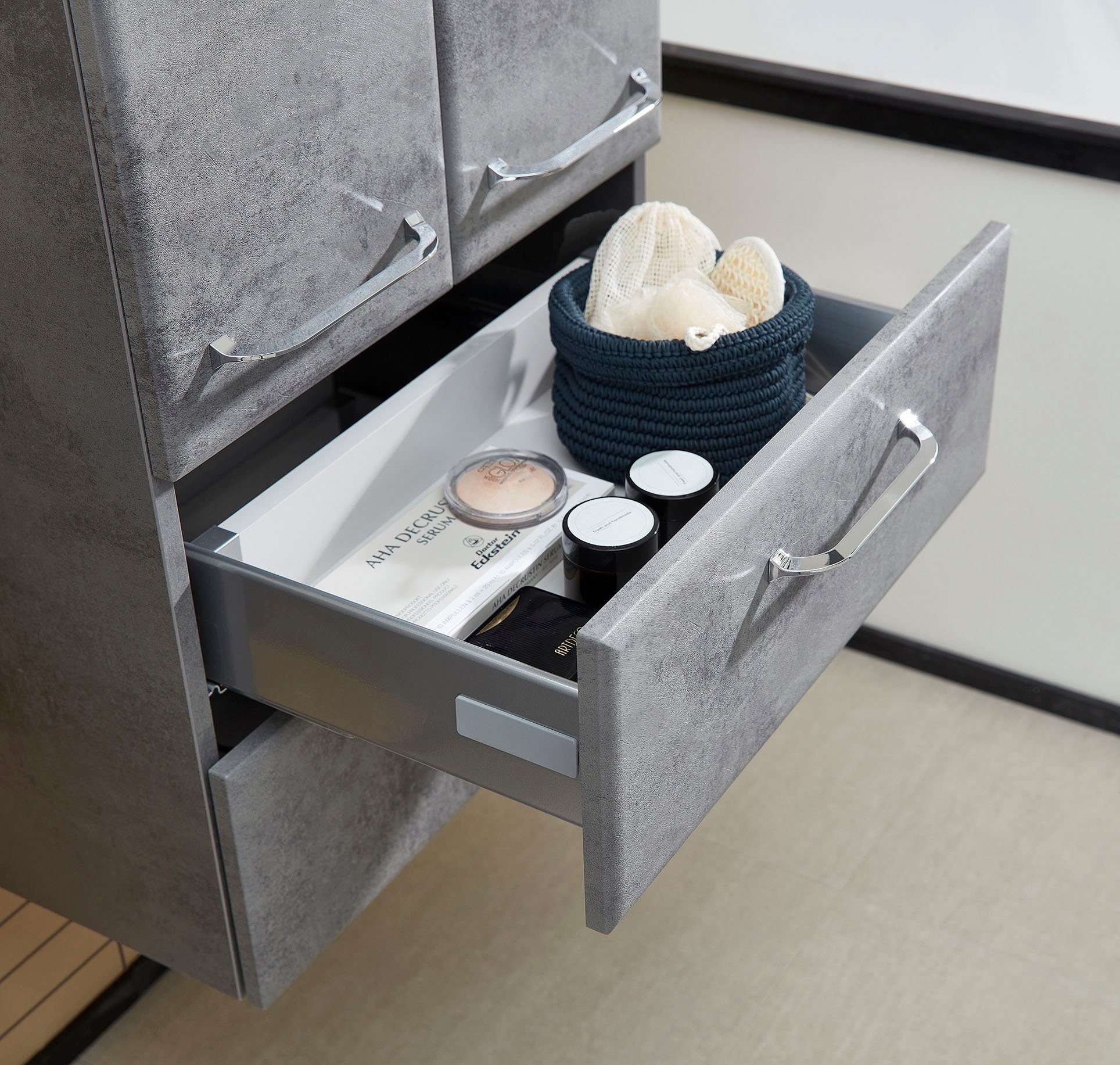 Saphir Halfhoge kast Quickset 945 badkamermeubel 50 cm breed, 2 deuren, 2 lades Badkamer-halfhoge kast inclusief deurdemper, grepen in glanzend chroom