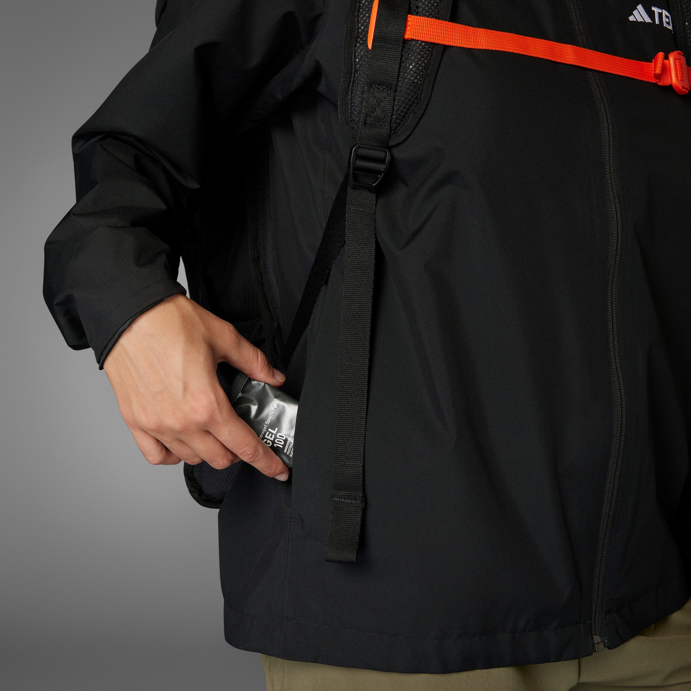 adidas TERREX Outdoorjack W MT ESS 2L R J