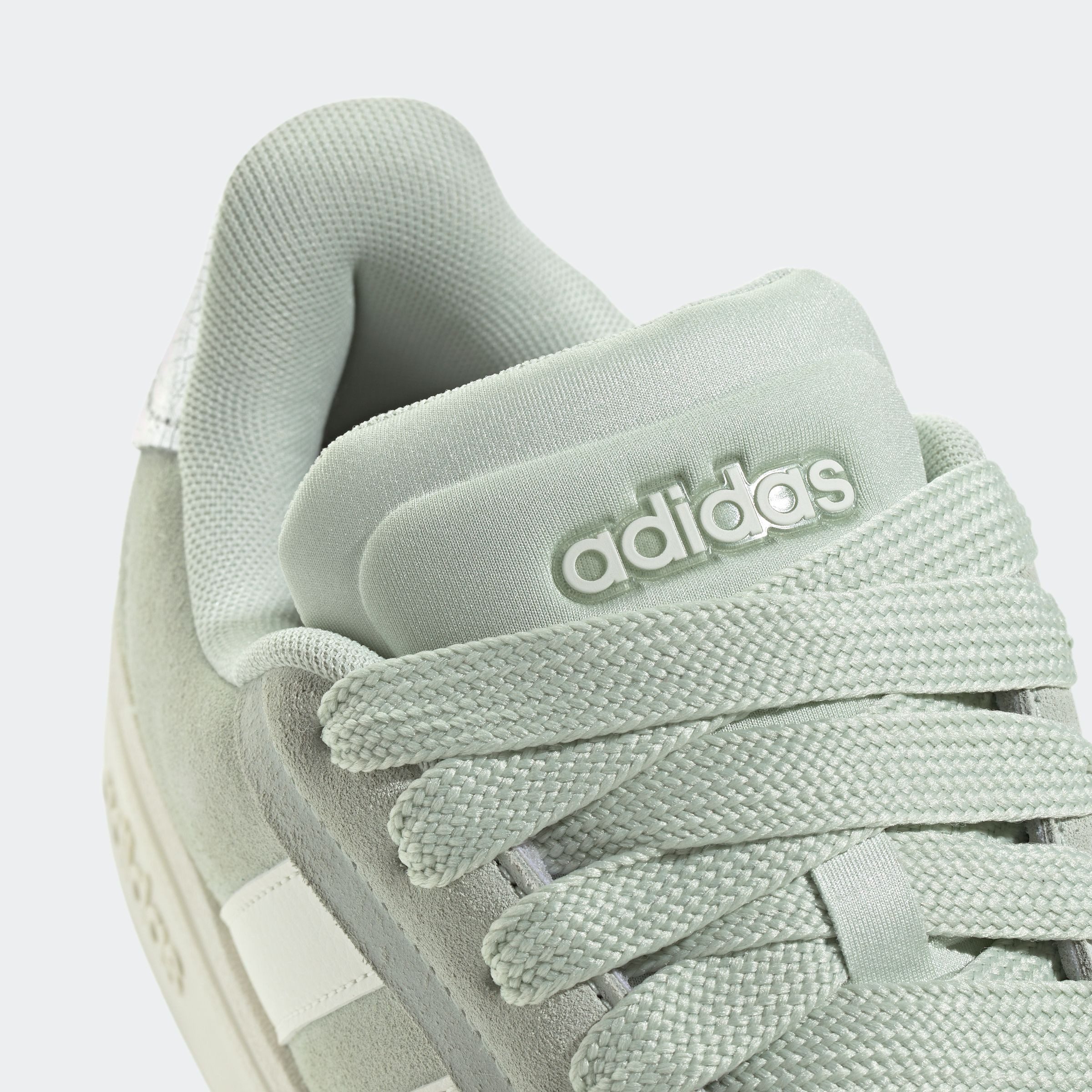 adidas Sportswear Sneakers GRAND COURT ALPHA 00S Design geïnspireerd door de adidas Campus 00