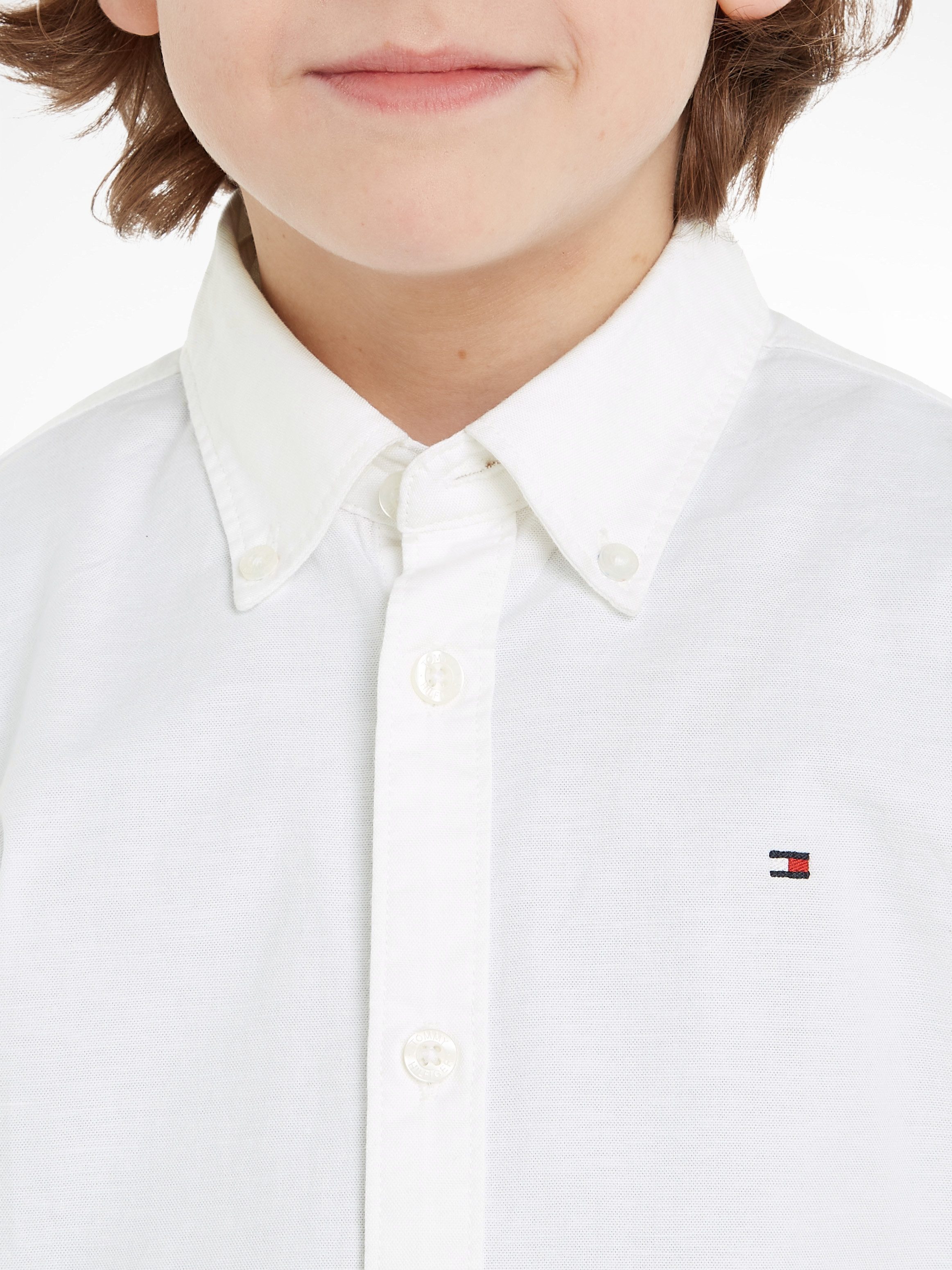 Tommy Hilfiger Overhemd met lange mouwen BOYS STRETCH OXFORD SHIRT L/S Kinderen tot 16 jaar, button-down kraag, lange mouwen, logo-vlag
