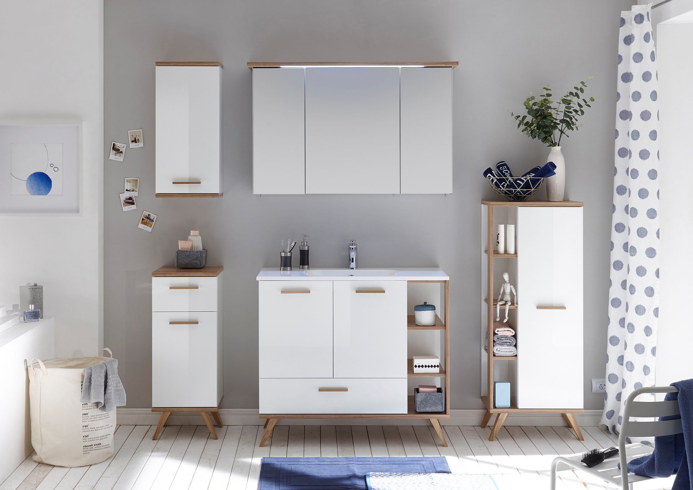 Saphir Halfhoge kast Quickset badkamermeubel 50,5 cm breed, 1 deur, zijplanken Badkamer-halfhoge kast inclusief deurdemper, grepen in hout