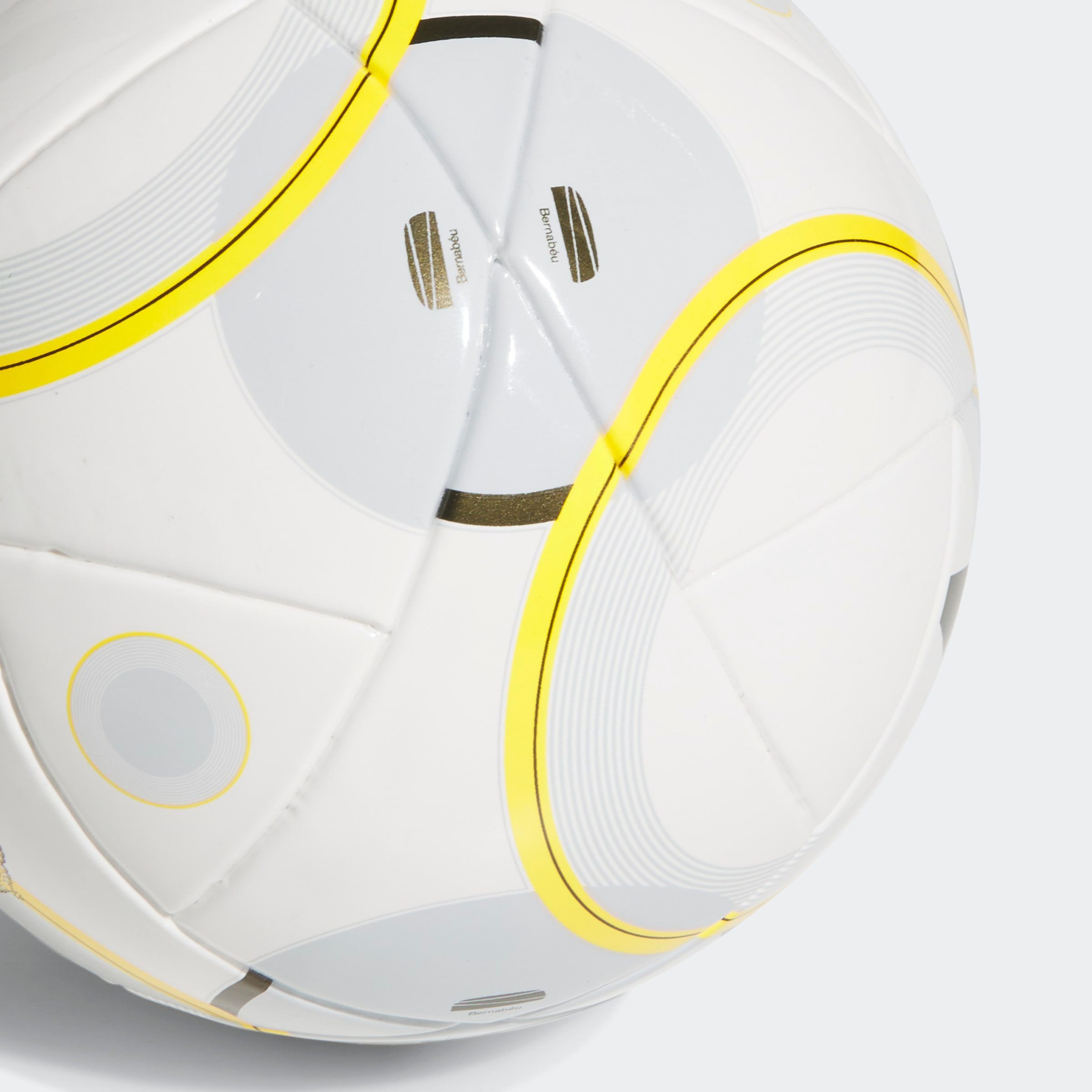 adidas Performance Voetbal RM MINI HOME (1 stuk)