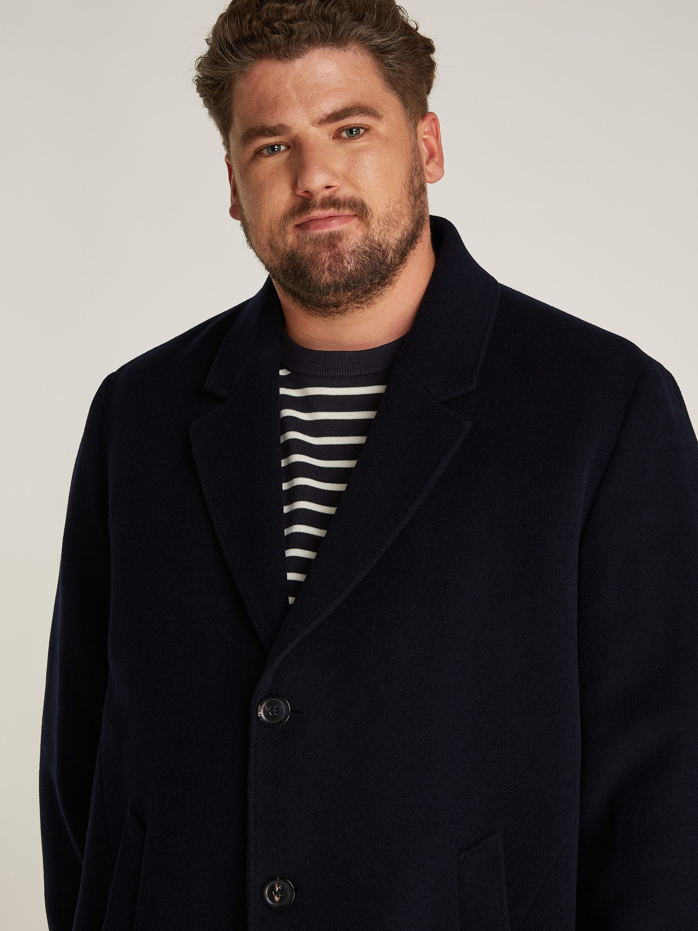 Tommy Hilfiger Wollen jas BT-WOOL MIX COAT-B in grote maten, met hoogwaardige knopen
