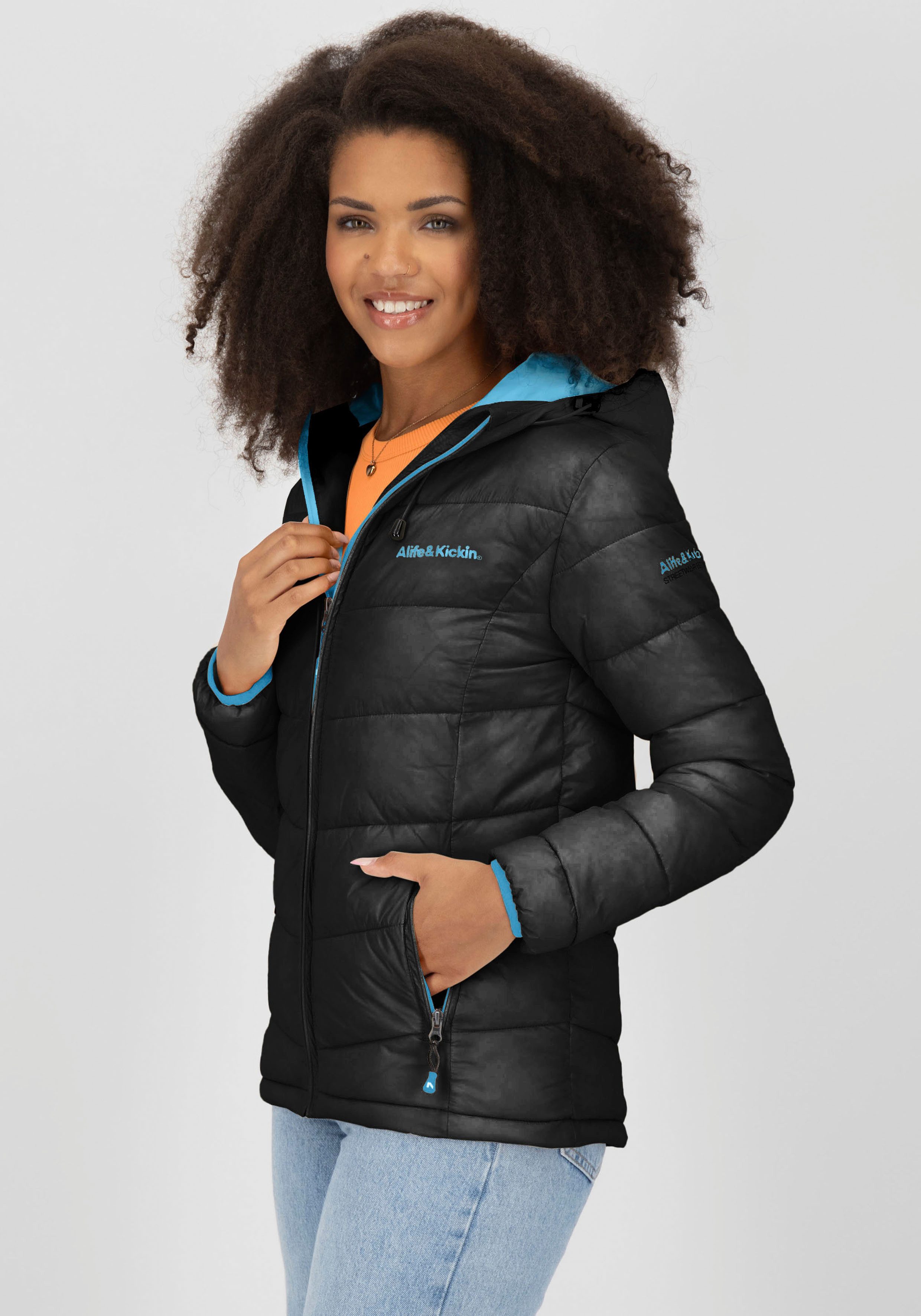 Alife & Kickin Gewatteerde jas AndriaAK lichte getailleerde tussenjas met brede stiksels en capuchon