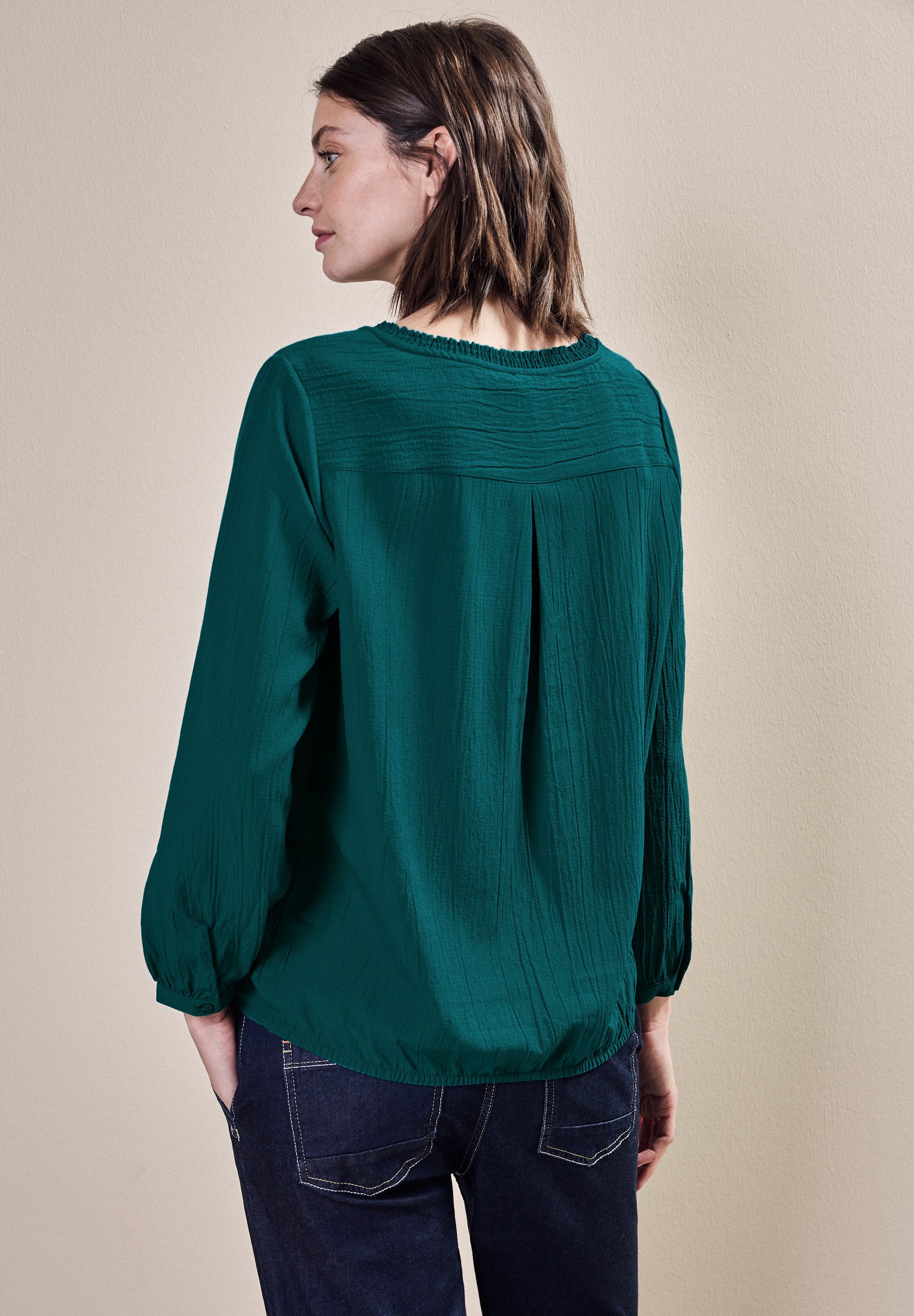 Cecil Blouse zonder sluiting met smock-detail in crêpe-kwaliteit