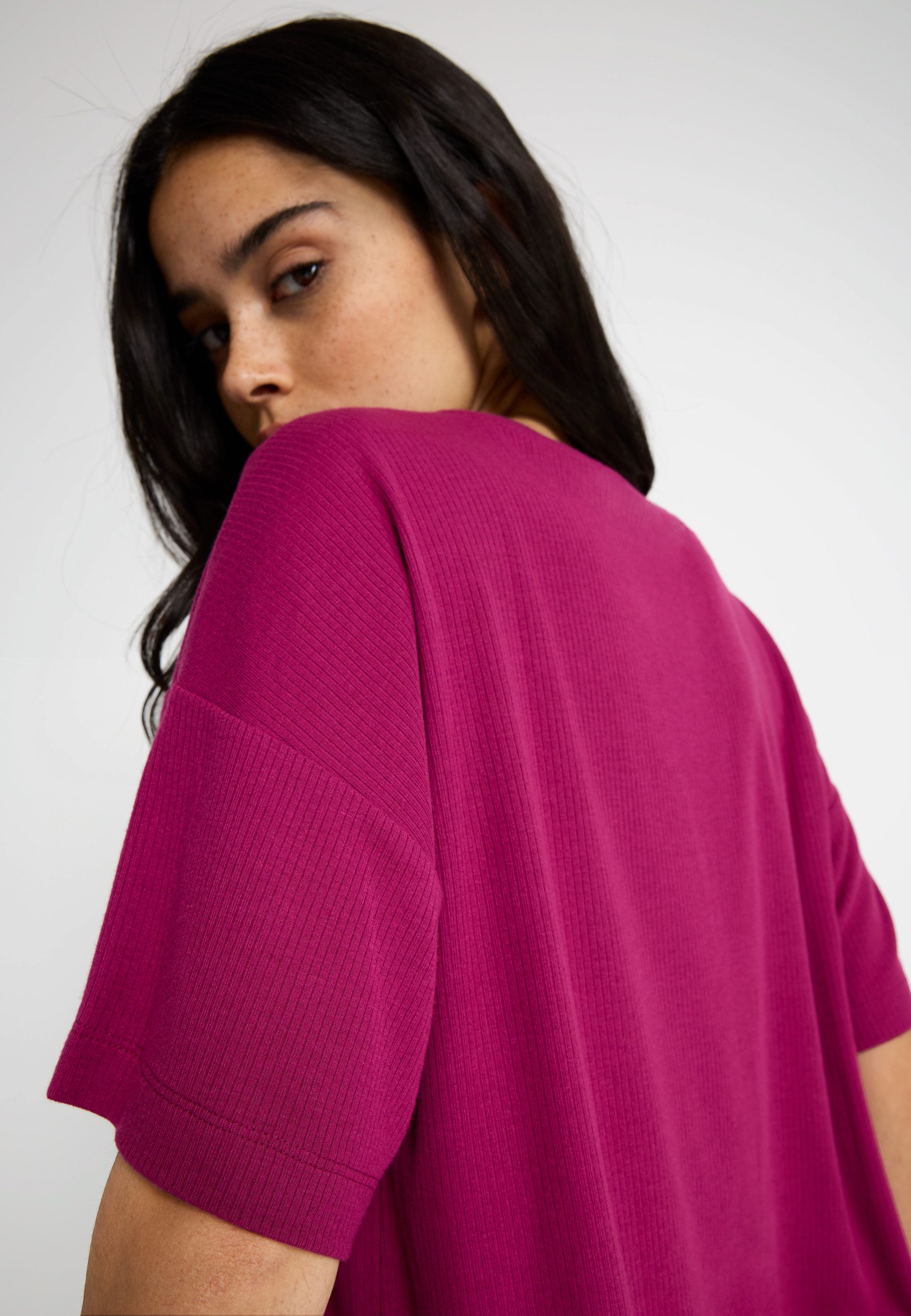 LSCN by LASCANA Shortama met kleine sierknoopsluiting (2-delig)