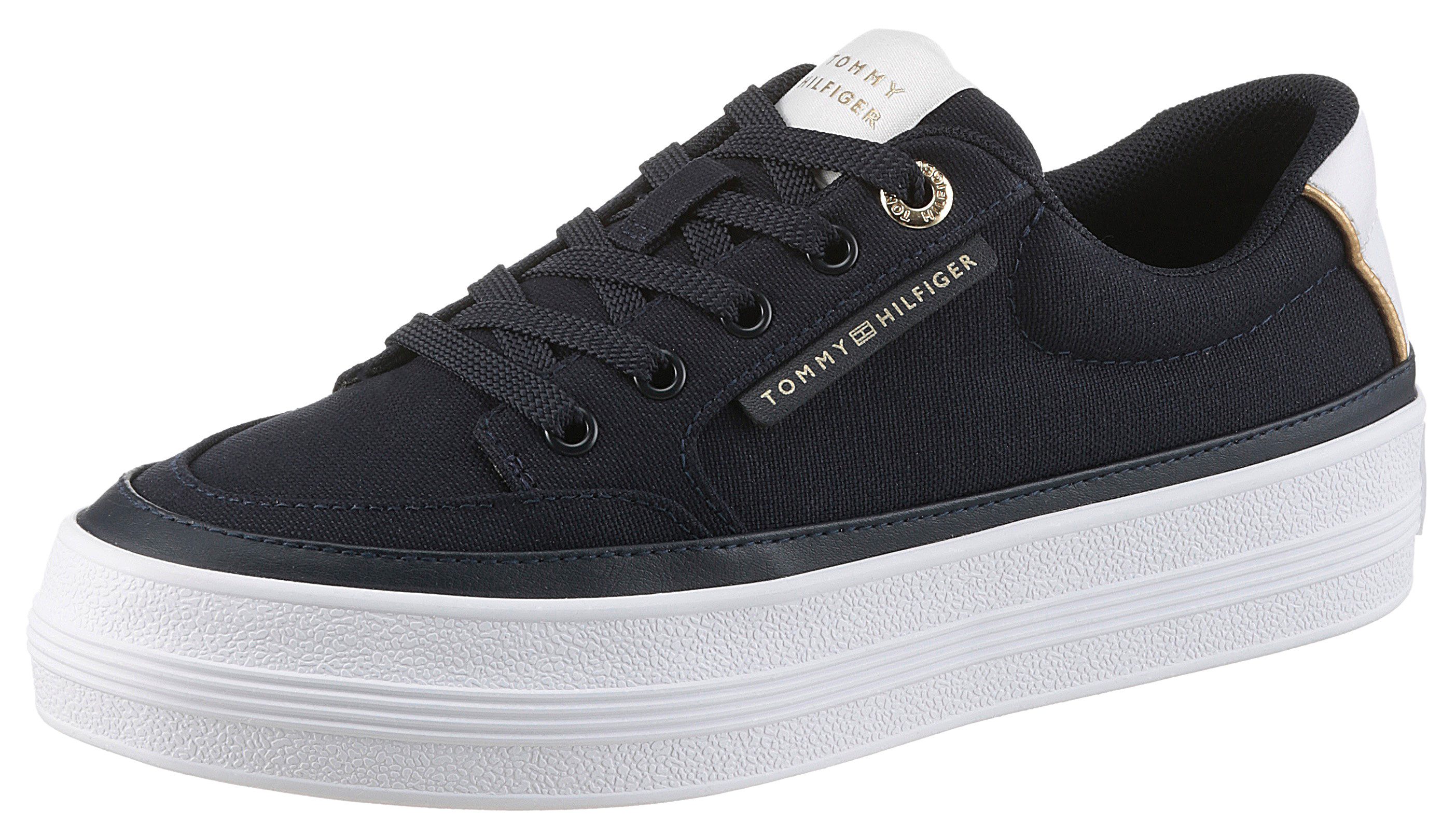 Tommy Hilfiger Plateausneakers ESSENTIAL VULC TEXTILE SNEAKER , vrijetijdsschoen, lage schoen, veterschoen met gouden details
