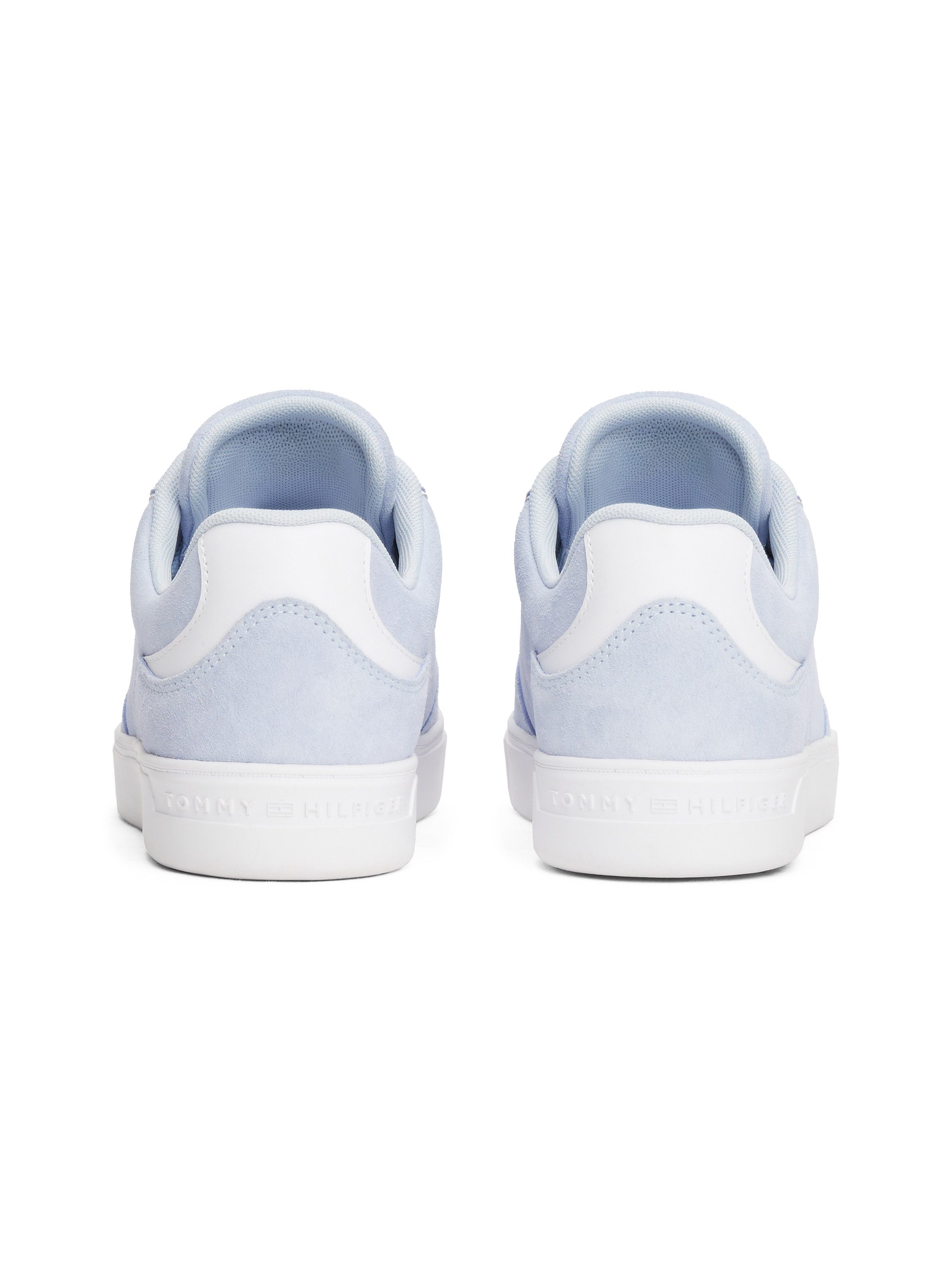 Tommy Hilfiger Plateausneakers CASUAL SUEDE SNEAKER , vrijetijdsschoen, lage schoen, veterschoenen met zacht gepolsterde schacht