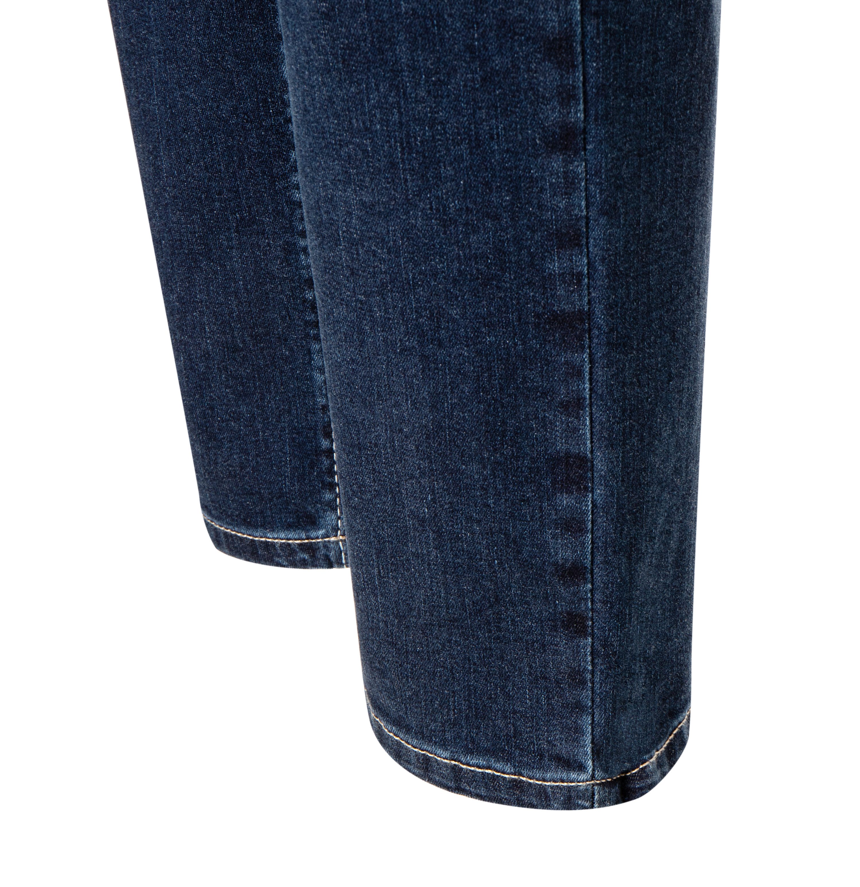 MAC Stretch jeans Melanie Recht model