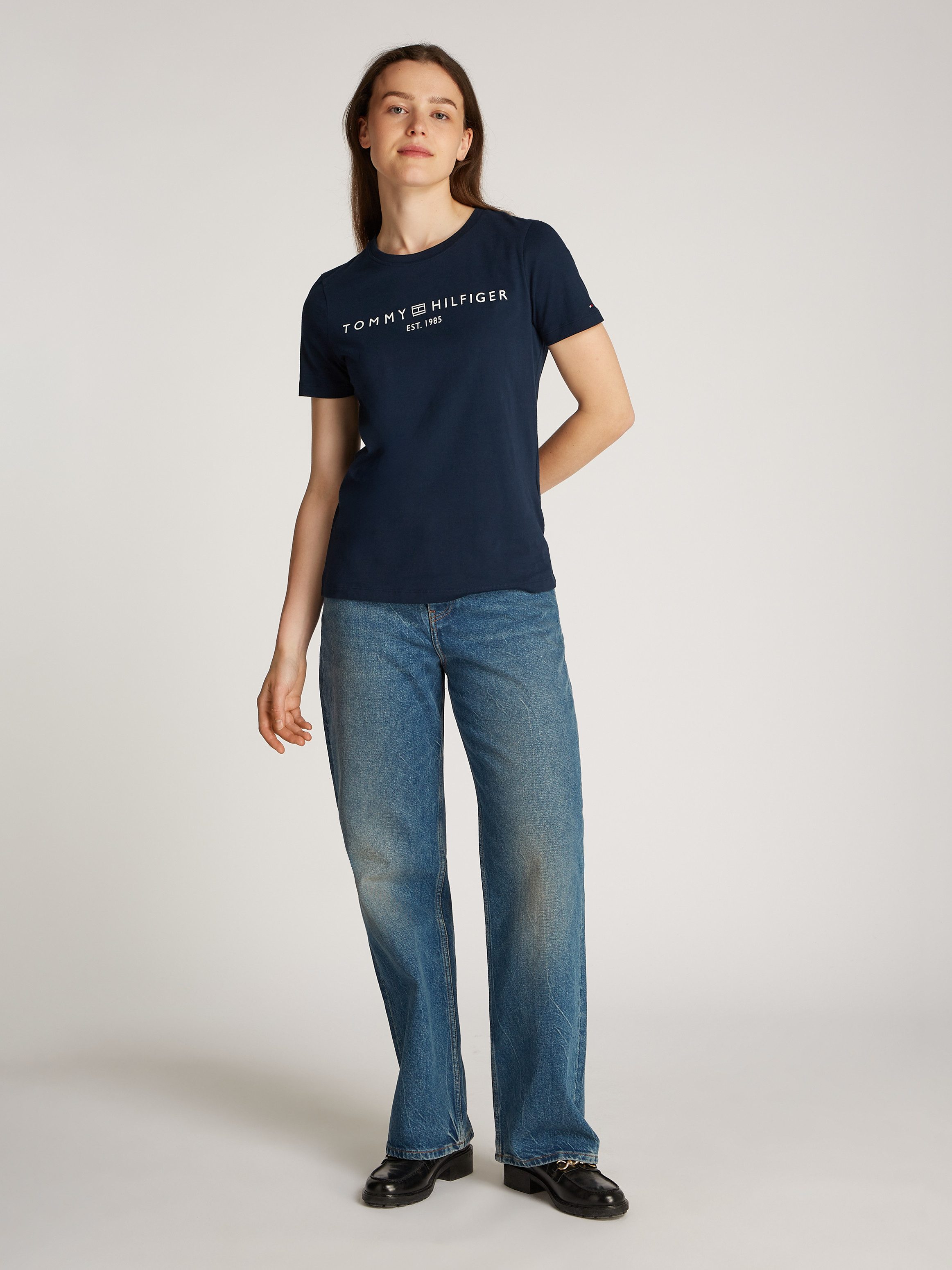 Tommy Hilfiger T-shirt REG CORP LOGO C-NK SS met een logo-opschrift
