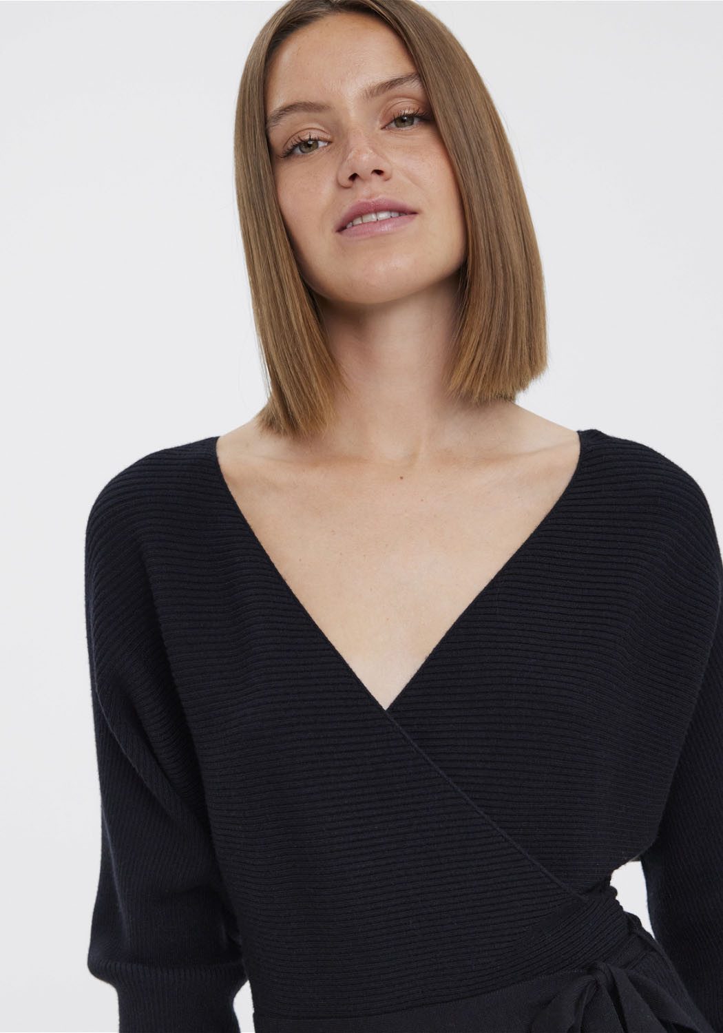Vero Moda Gebreide jurk VMHOLLYREM LS V-NECK DRESS GA NOOS