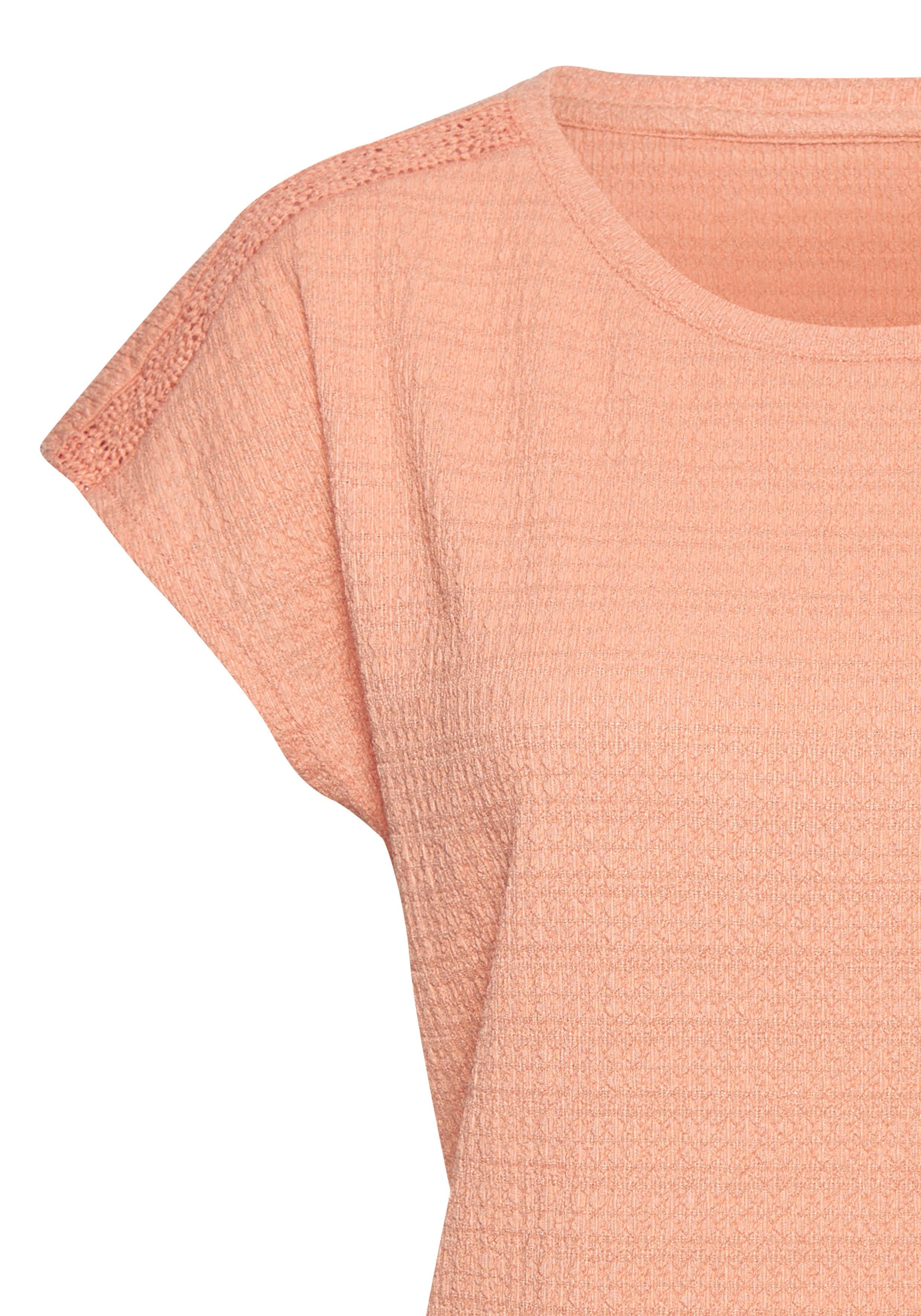 Vivance Shirt met korte mouwen Met decoratieve haak-inzet van kreukvrije crêpe-kwaliteit (1-delig)