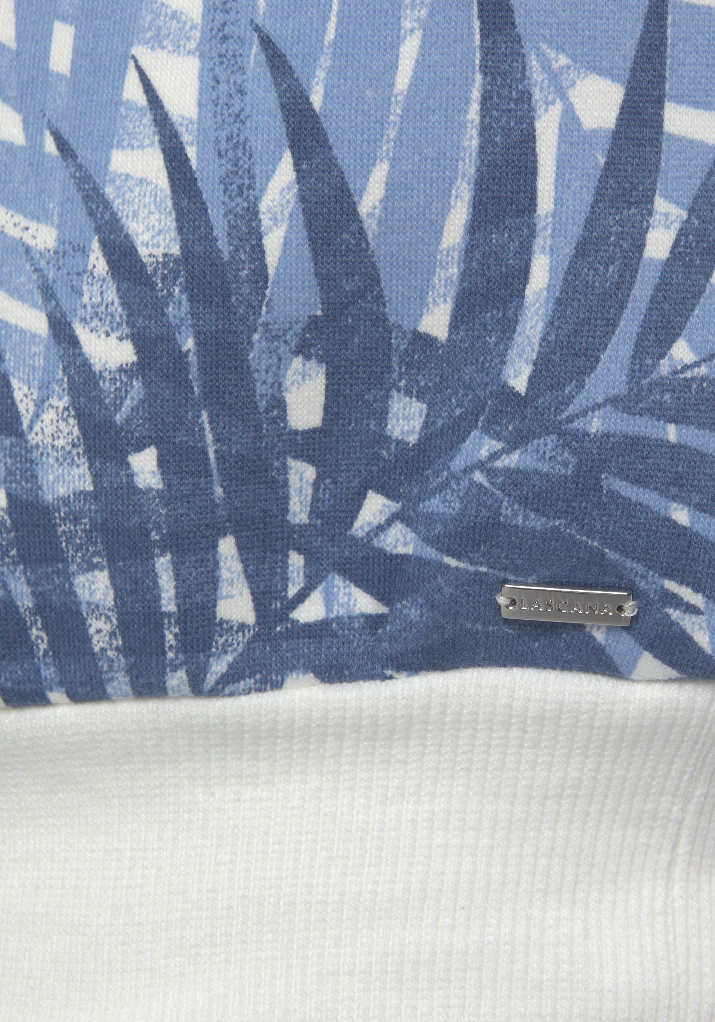 Lascana Sweater Loungeshirt Loungetop met allover-bladerenprint loungewear (1-delig)