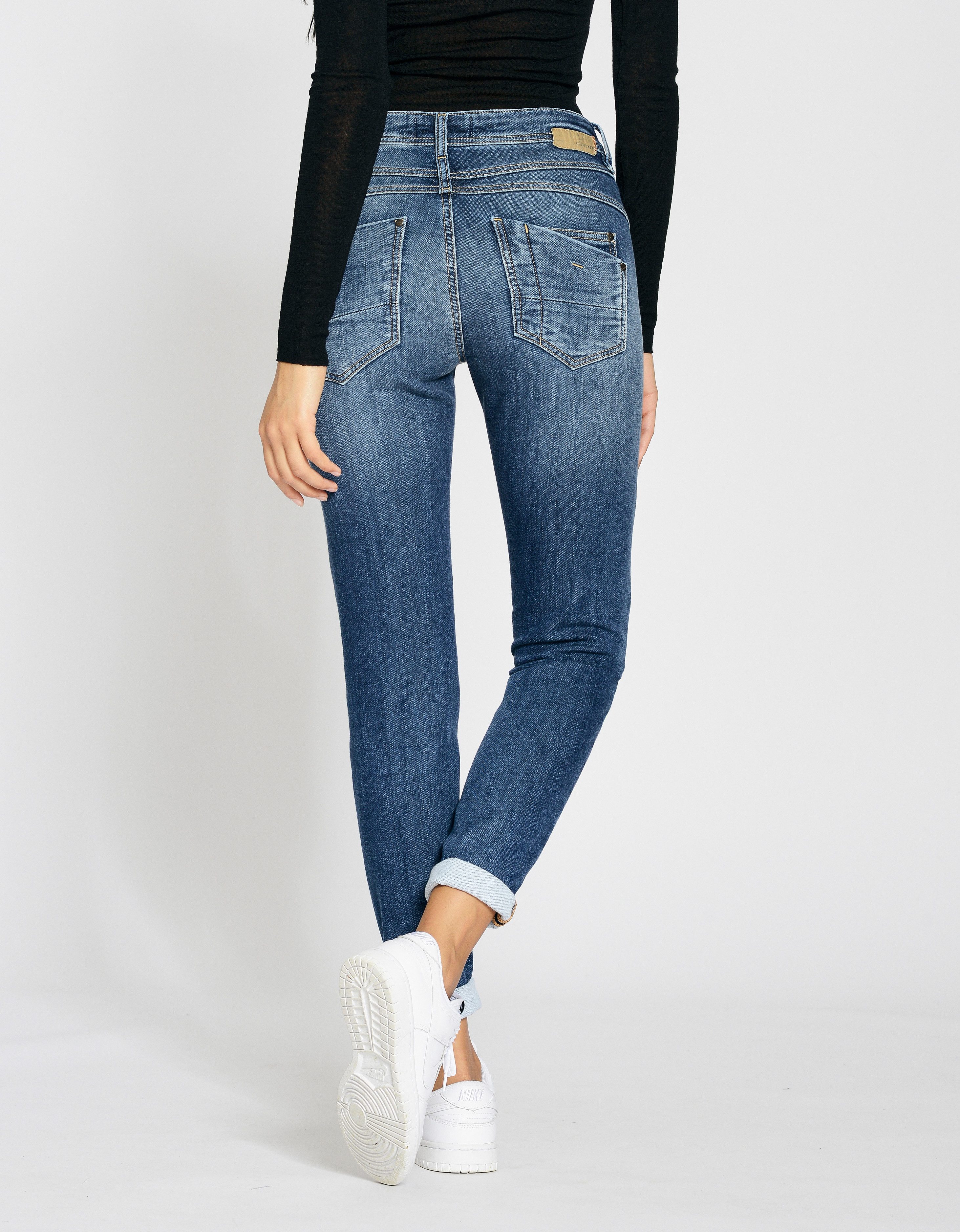 GANG 5-pocket jeans 94AMELIE met dubbele achterzak