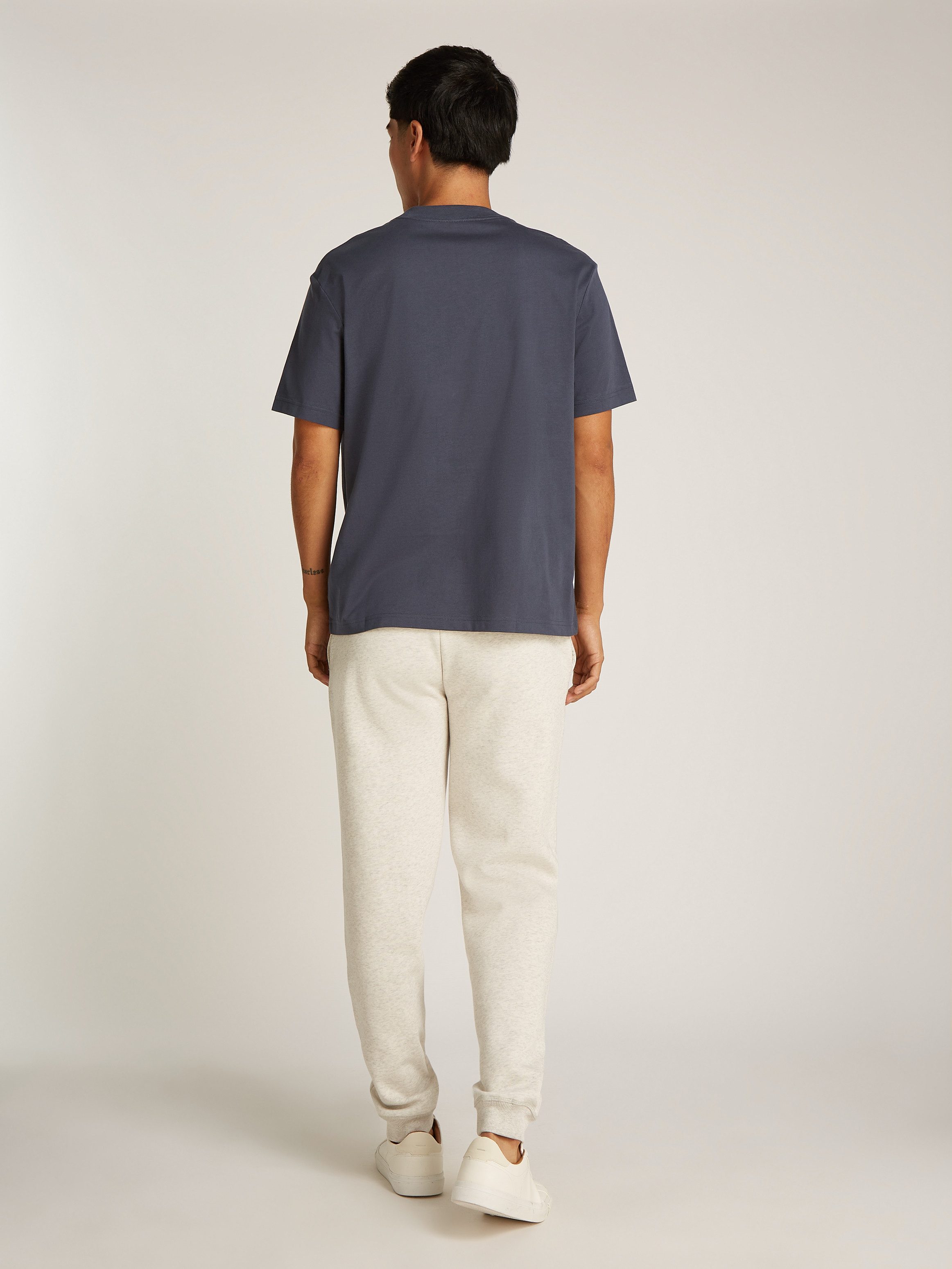 Calvin Klein T-shirt NYC STAMP GRAPHIC met label