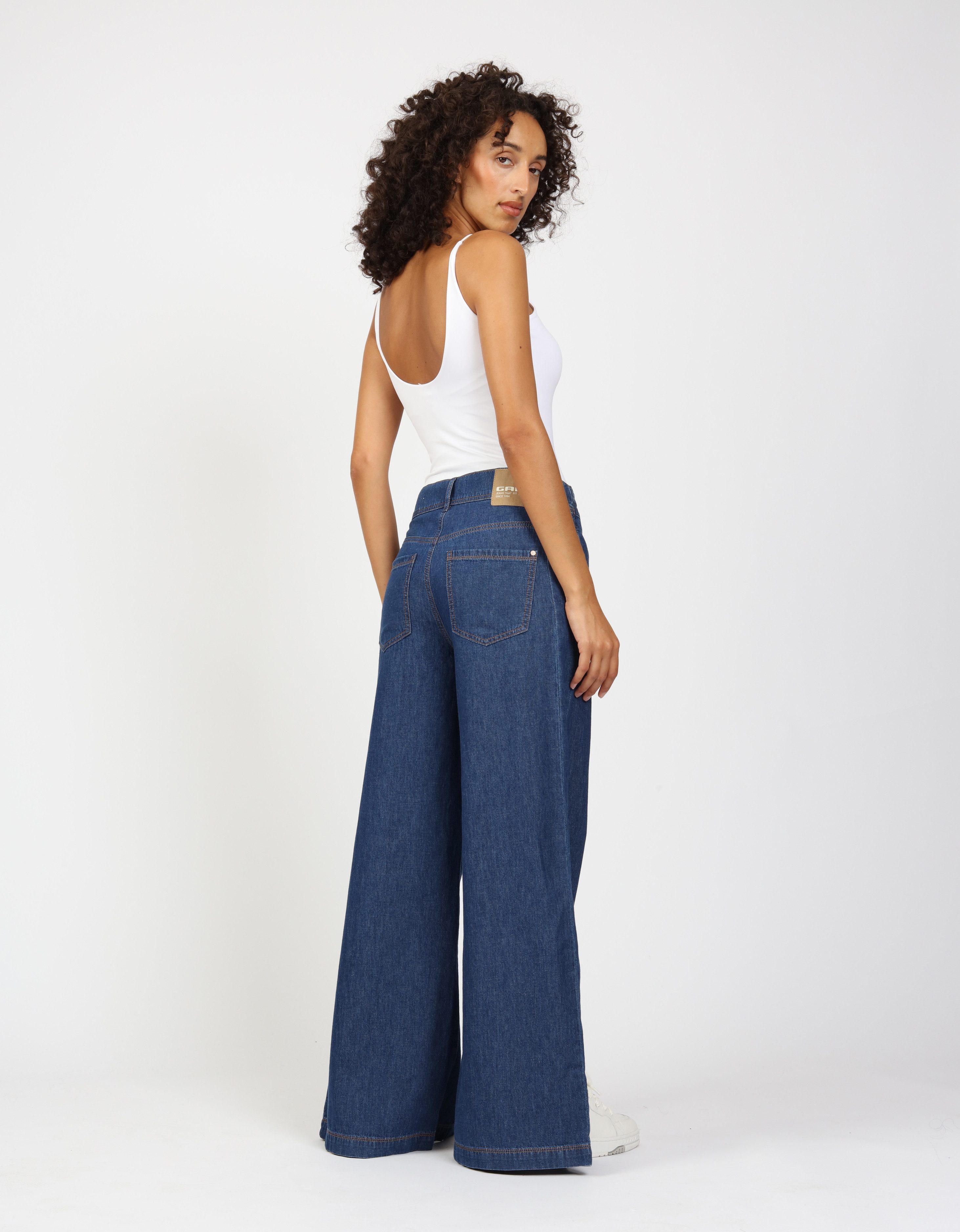 GANG Wijde jeans 94PAIGE WIDE met ingezette zijstrip
