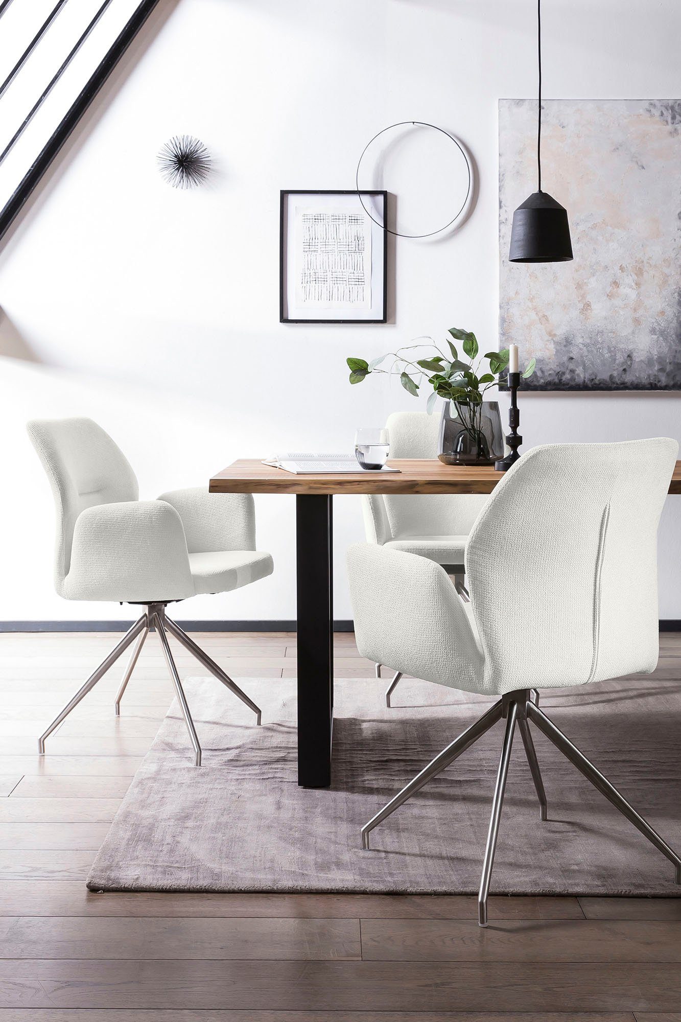 SalesFever Eetkamerstoel Taormina armstoel, frame roestvrij staal zilverkleur Eetkamerstoel, 180° draaifunctie, frame van roestvrij staal (1 stuk)