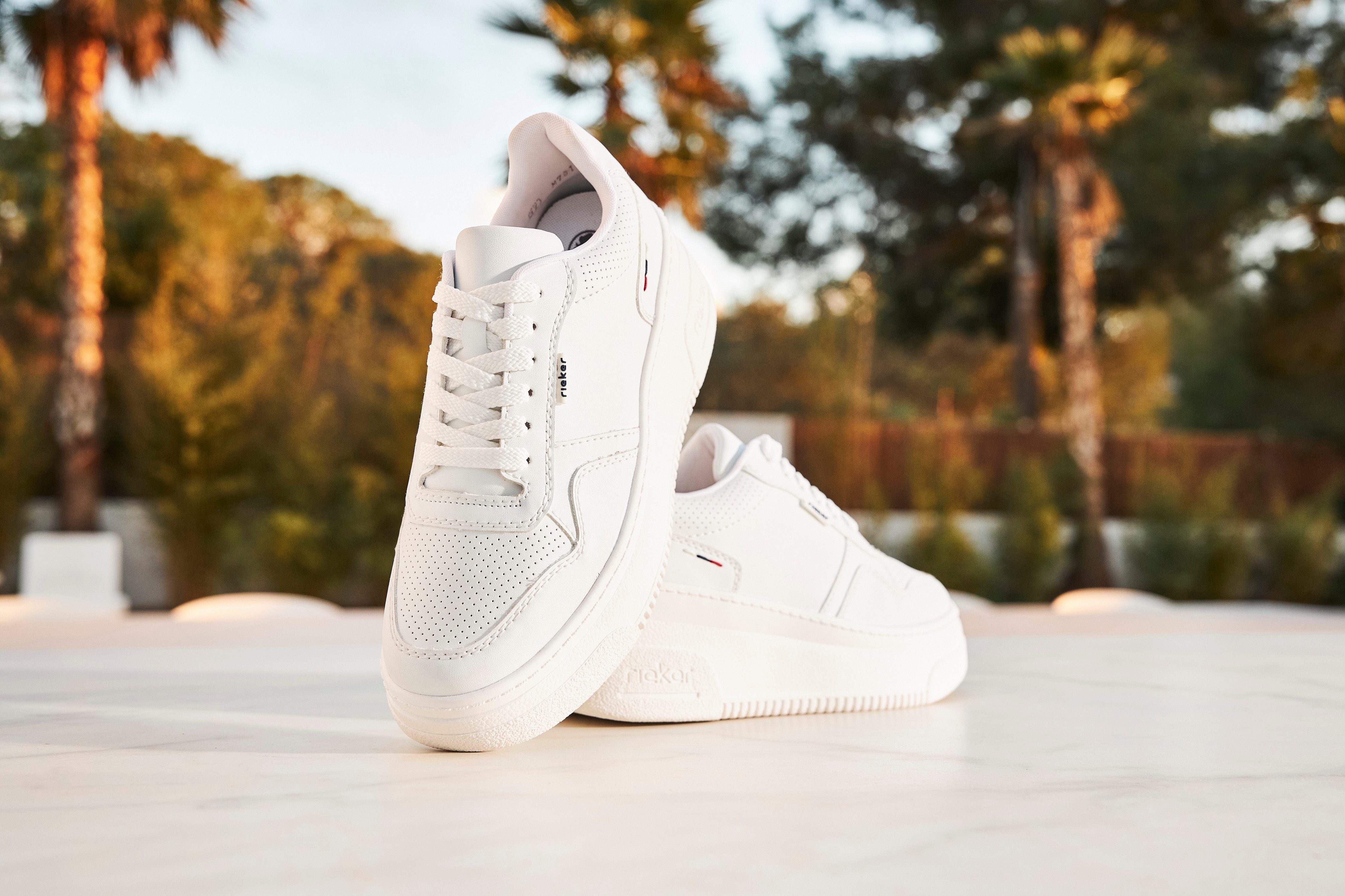 Rieker Plateausneakers met losse inlegzool, vrijetijdsschoen, lage schoen, veterschoen