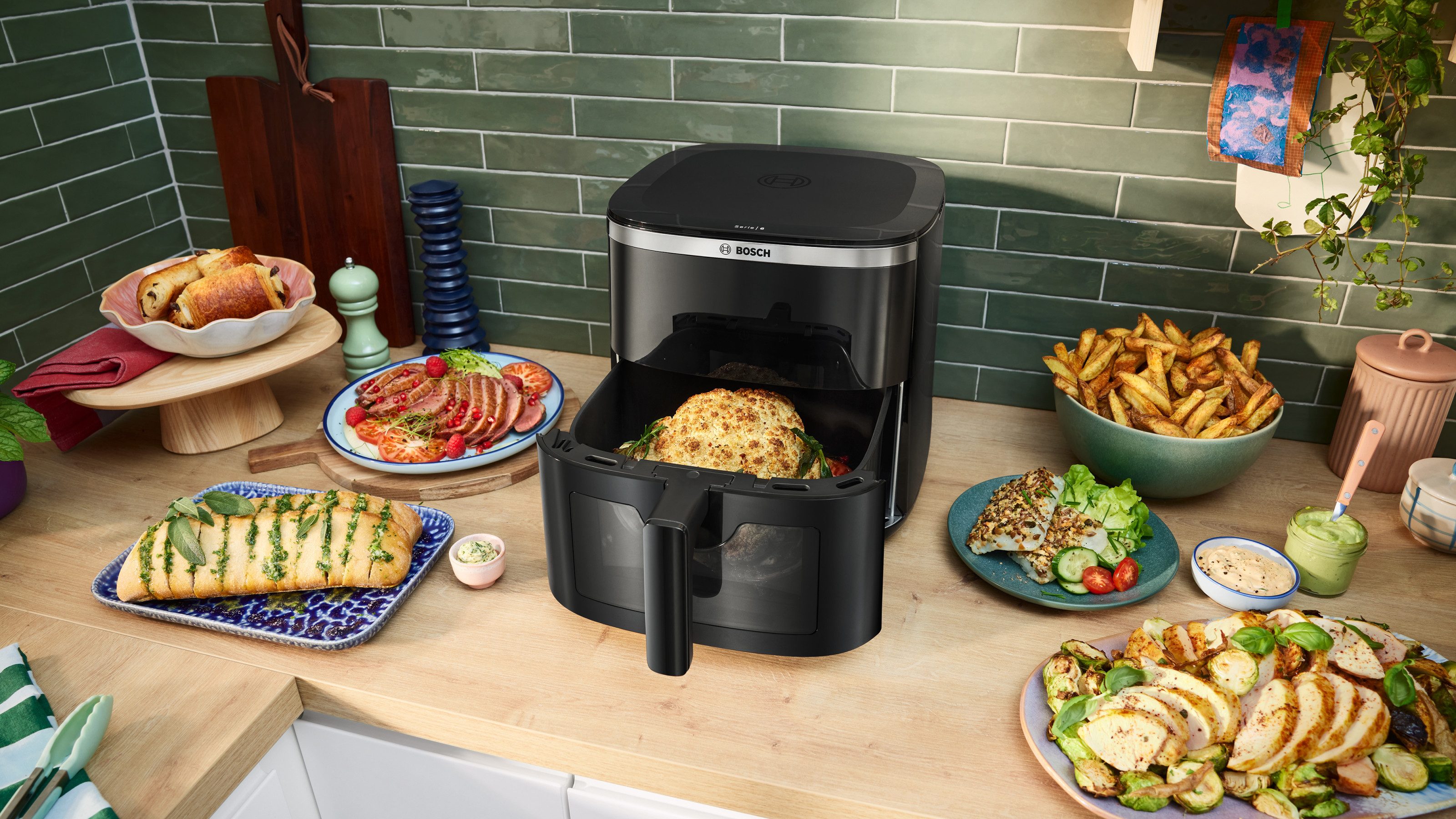 BOSCH Airfryer Air Fryer Serie 6, MAF671B0, 7,2l, Sichtfenster, 7 Programme, schwarz