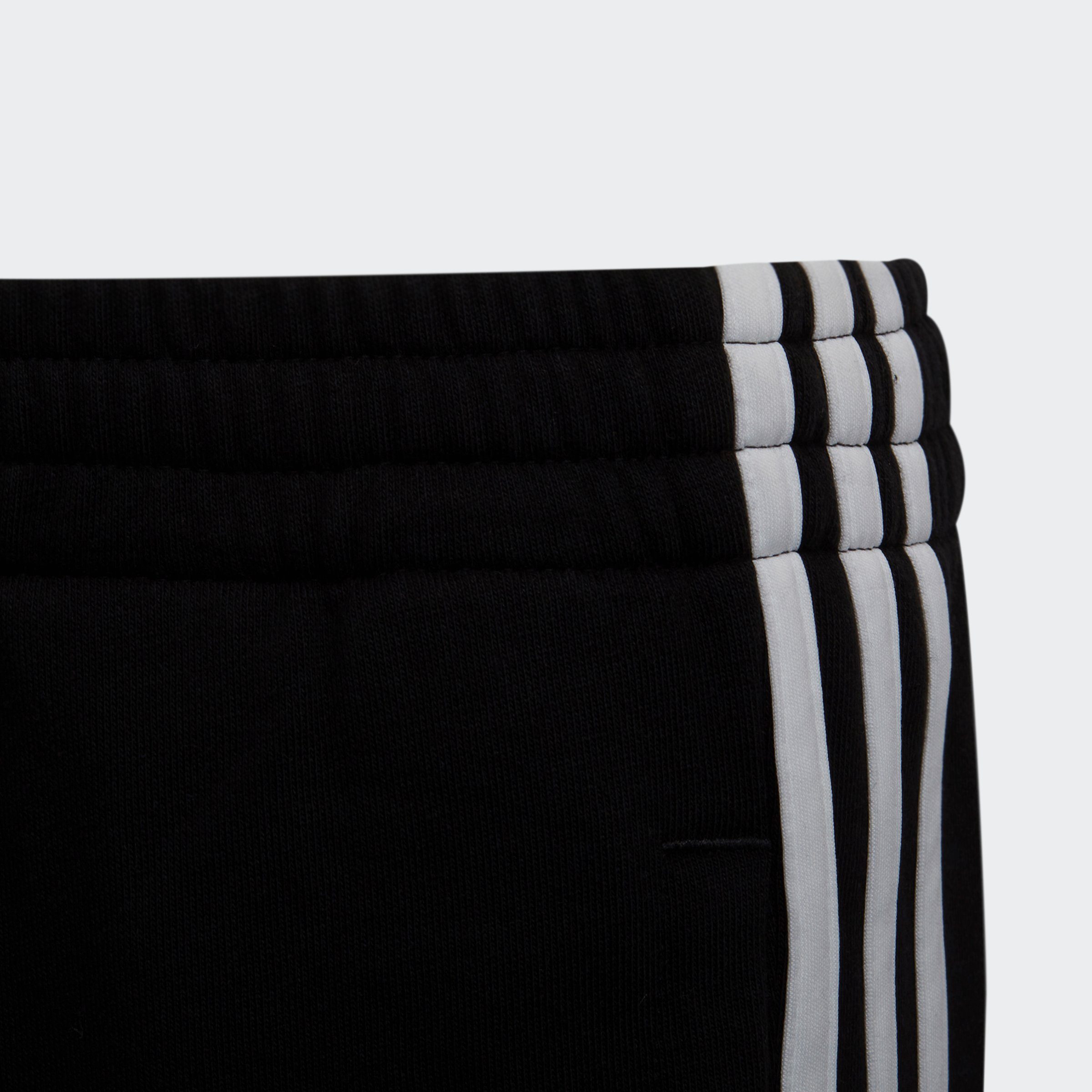 adidas Sportswear Short ESSENTIALS 3-STRIPES (1-delig)