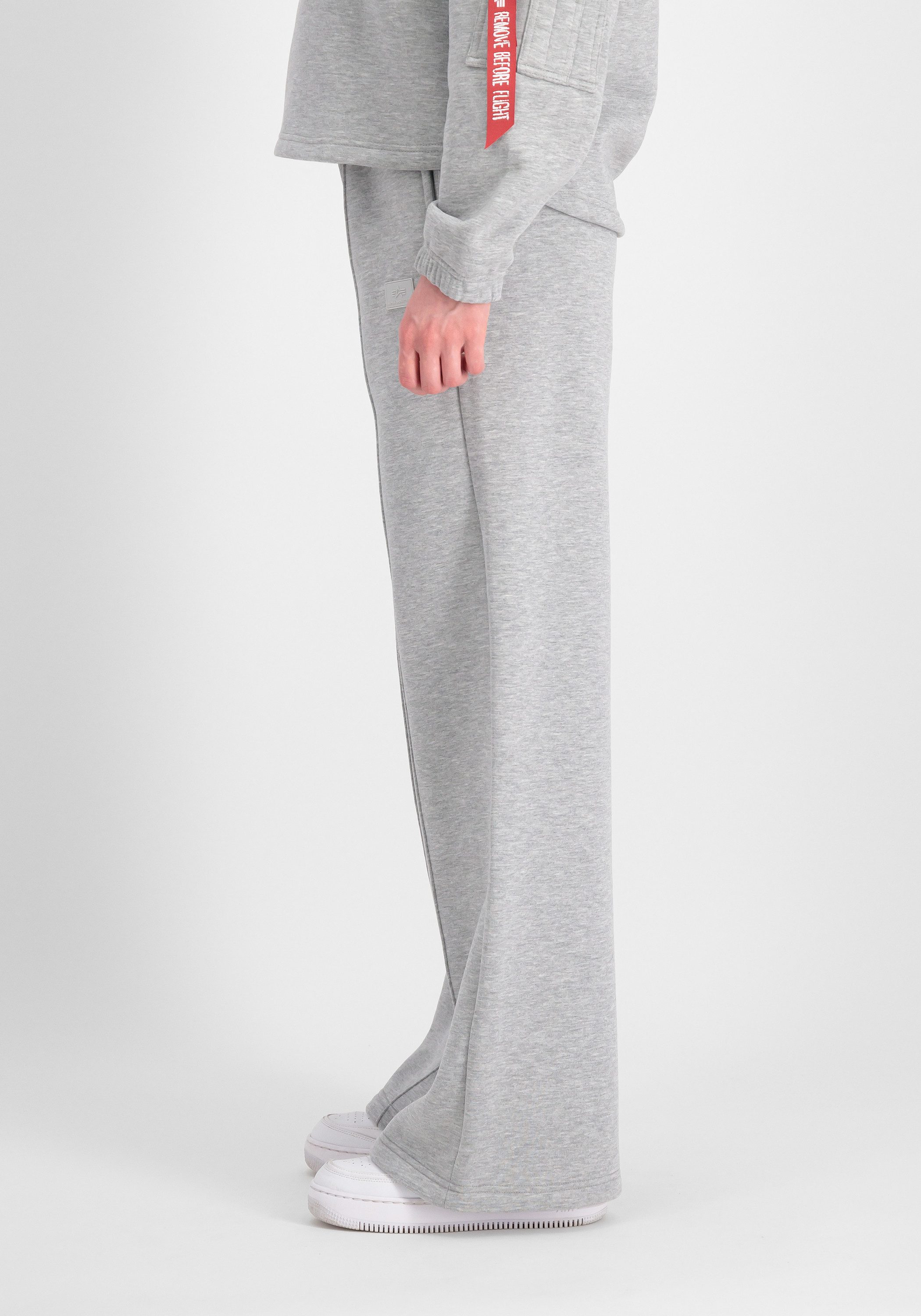 Alpha Industries Joggingbroek Alpha Industries Women - Jogger X-Fit Label Wide Jogger Wmn