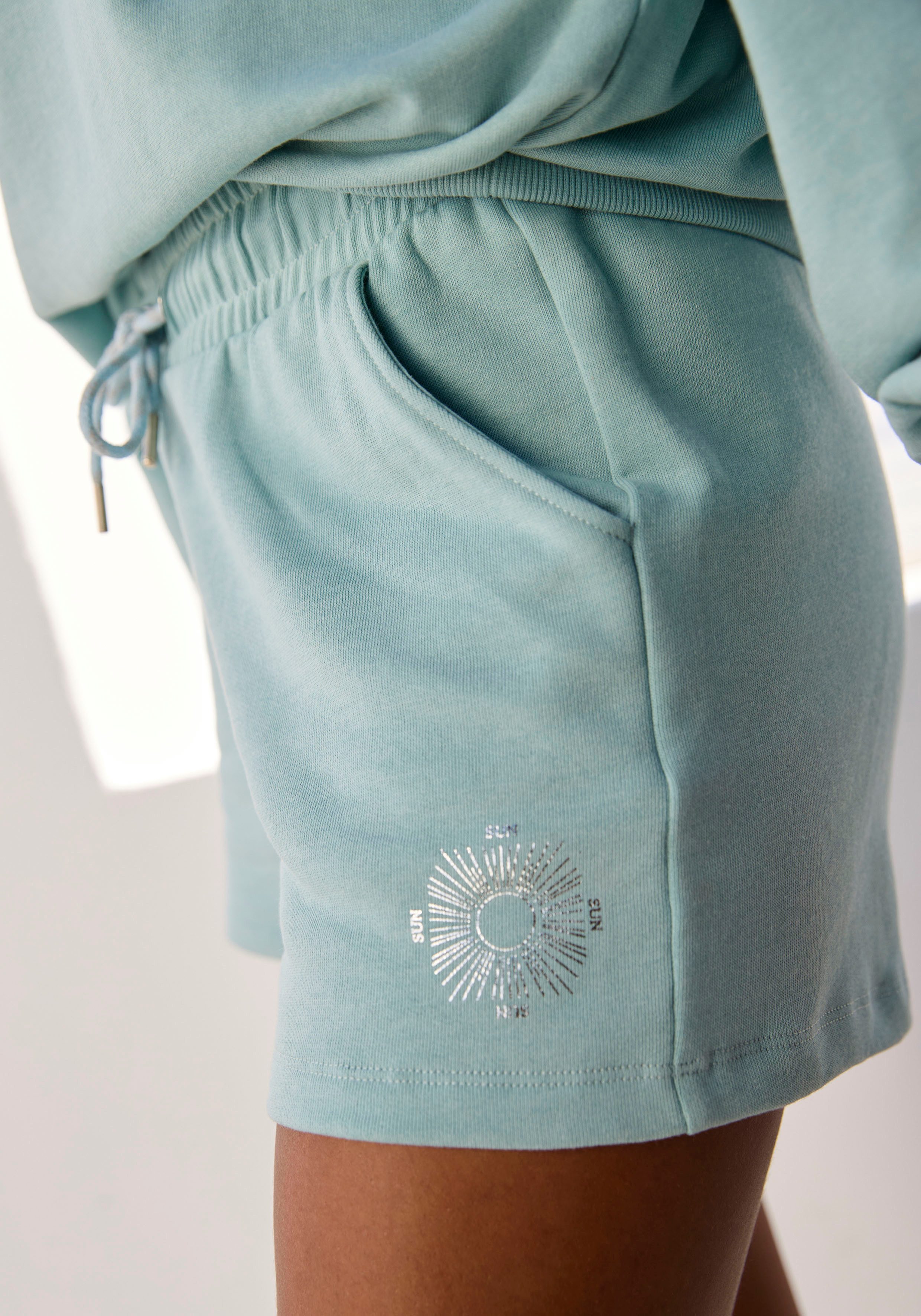 Buffalo Sweatshort Loungebroek met zijzakken en kleine print, loungewear