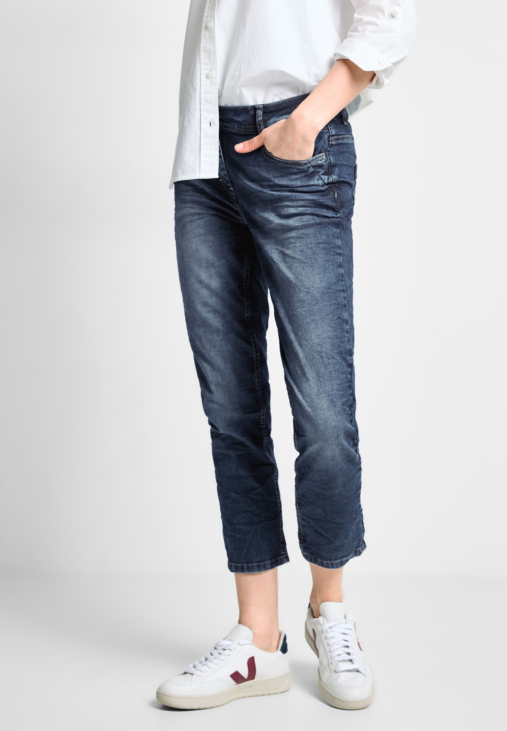 Cecil 5-pocket jeans Scarlett met smalle pijp en middelblauwe wassing