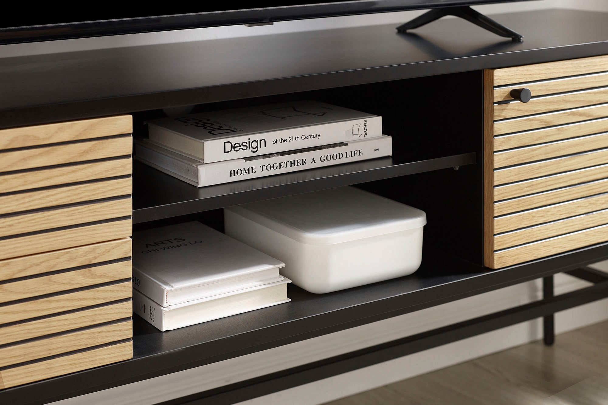 SalesFever Tv-meubel Commode met 2 kabeldoorvoeren