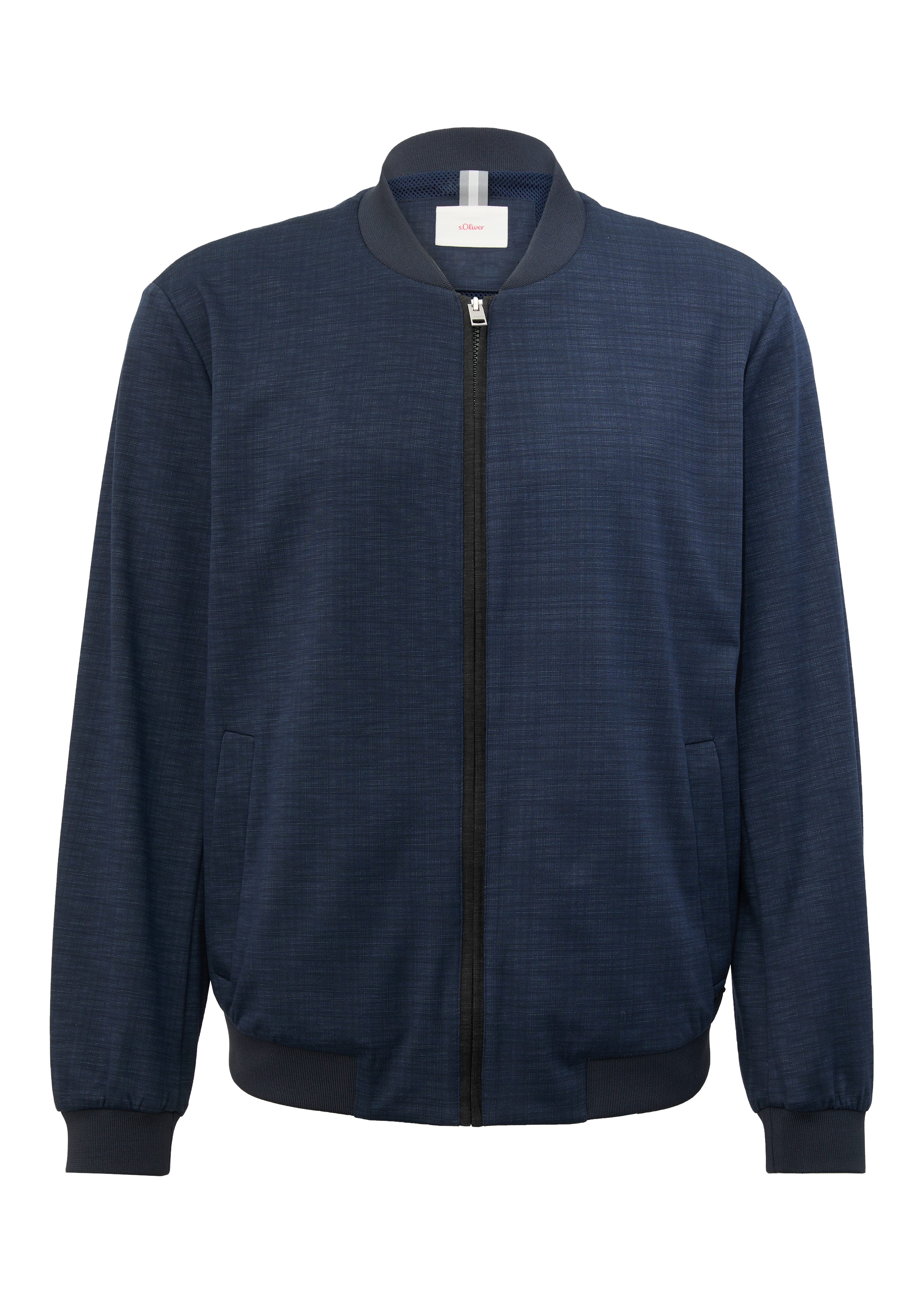 s.Oliver Blouson in heuplang model
