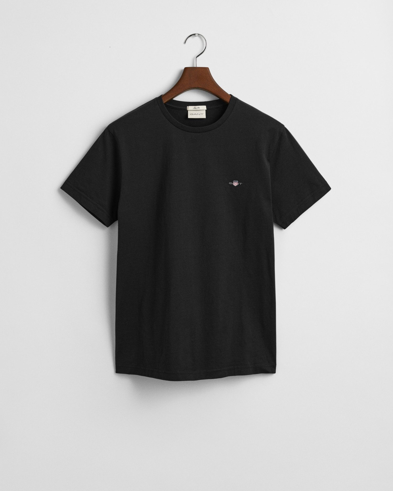 Gant T-shirt SLIM SHIELD SS T-SHIRT met logoborduursel op borsthoogte