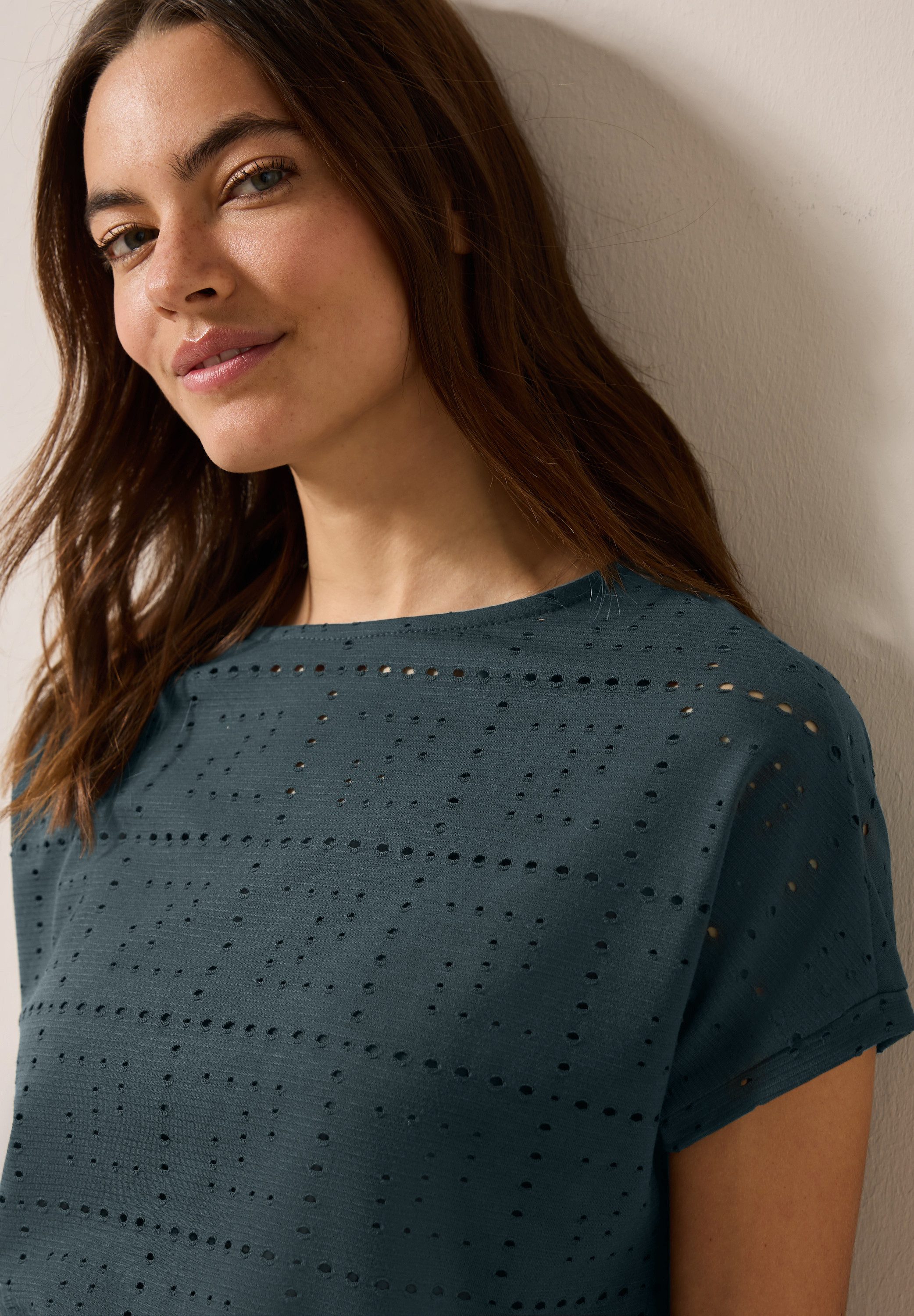 Cecil T-shirt met perforatiemotief