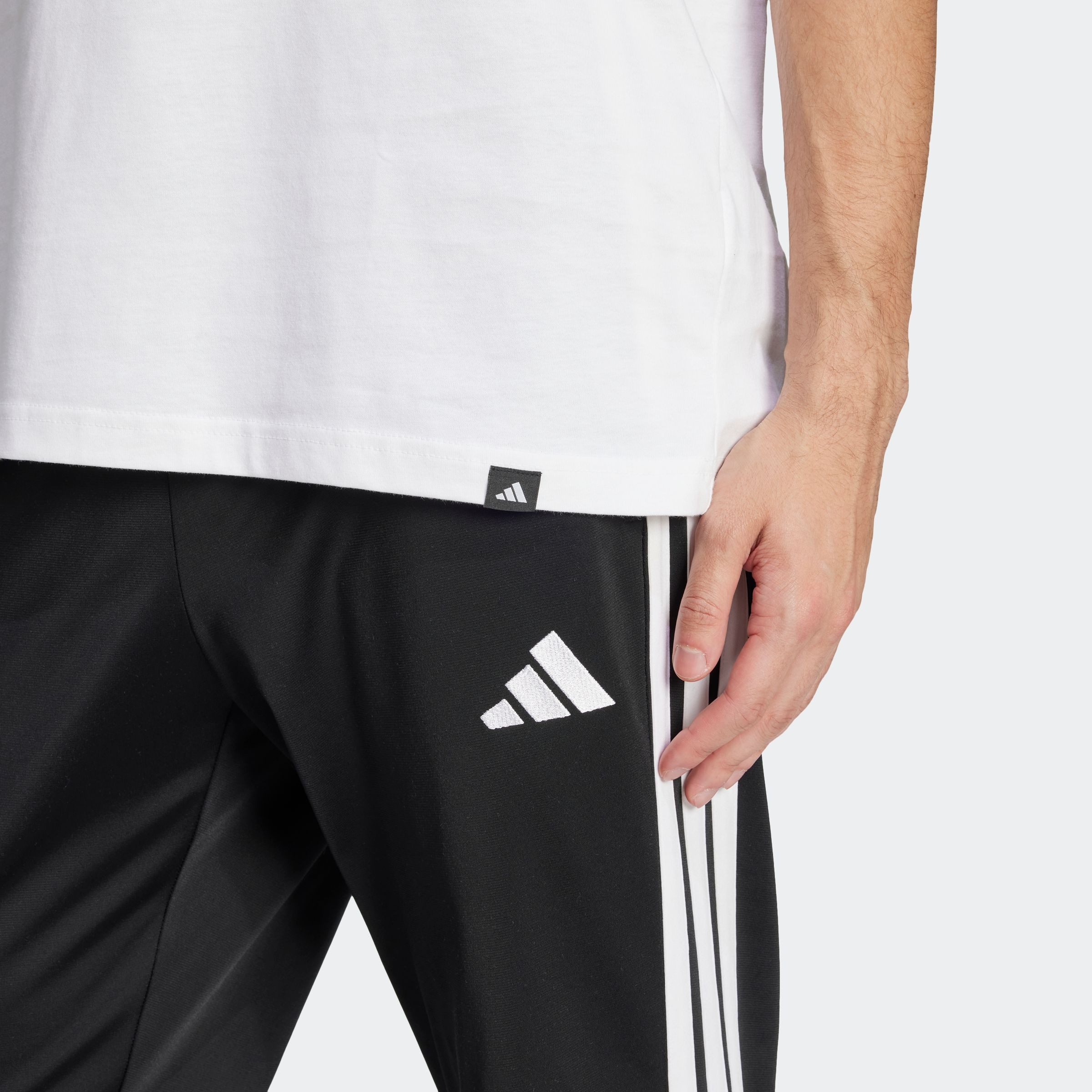 adidas Sportswear T-shirt M PHOTO LOGO T