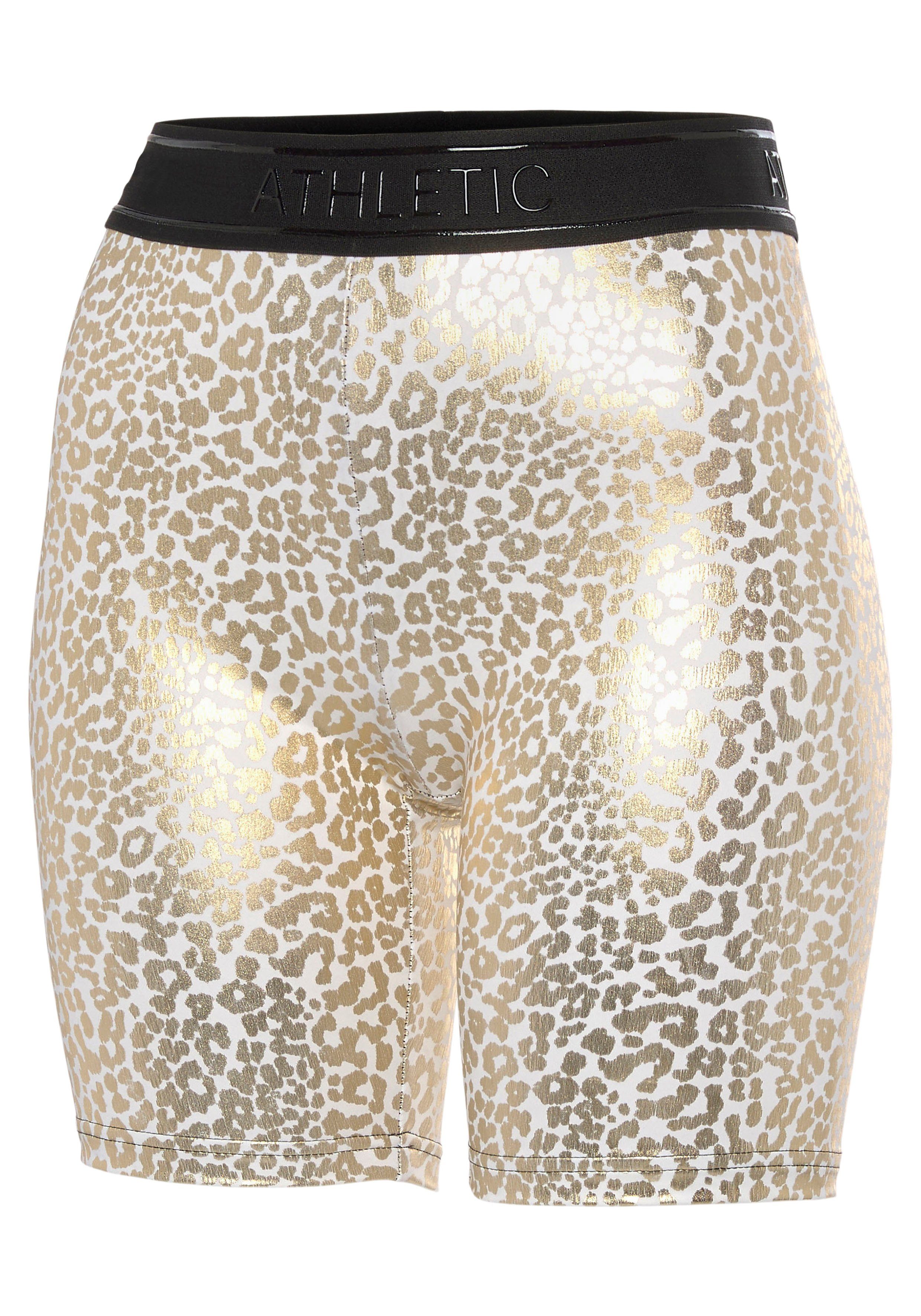 active by Lascana Functionele short -Fietsbroek Fietsbroek met glanzend leeuwprint en 3D-tekst op de tailleband