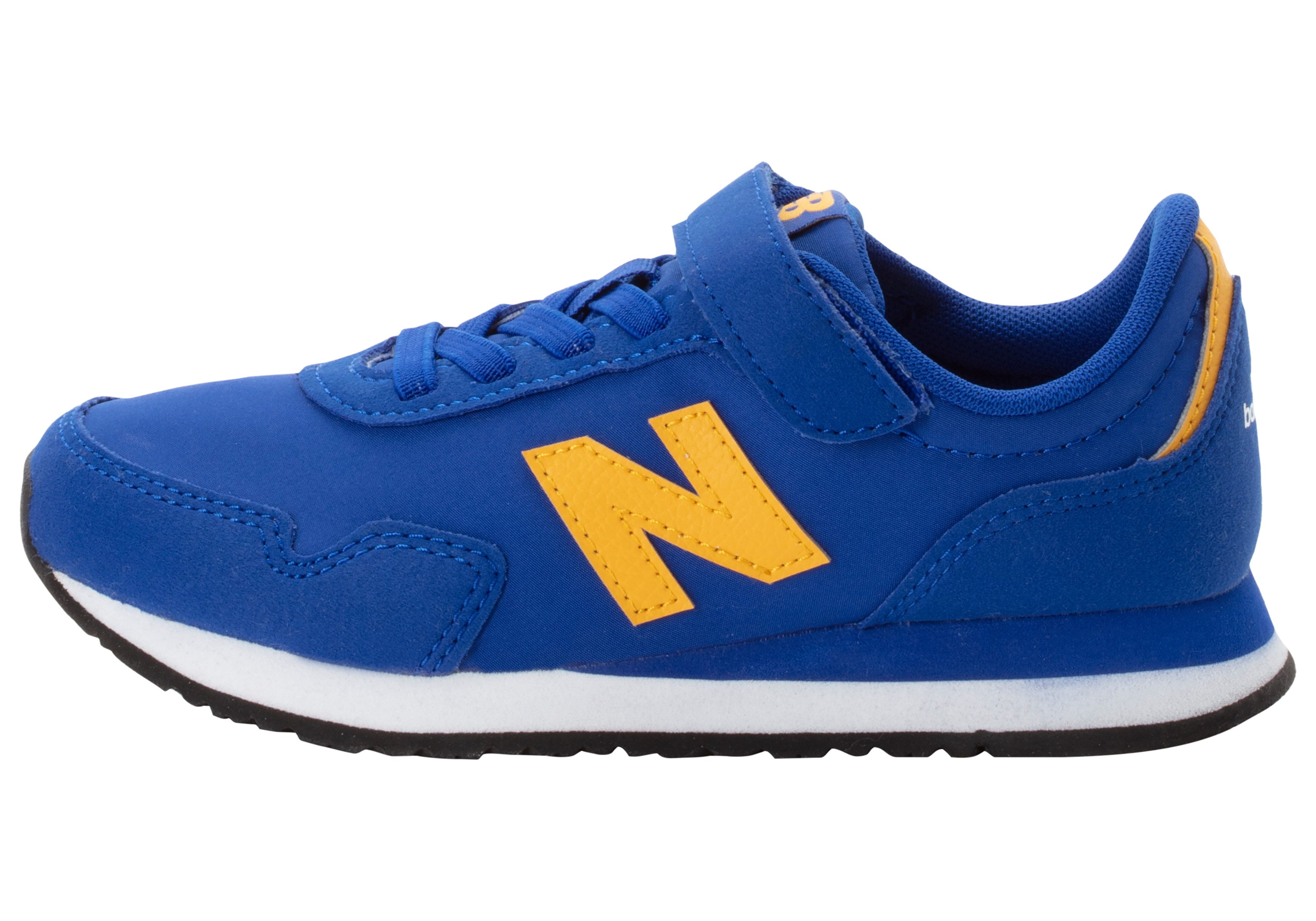 New Balance Sneakers PV32