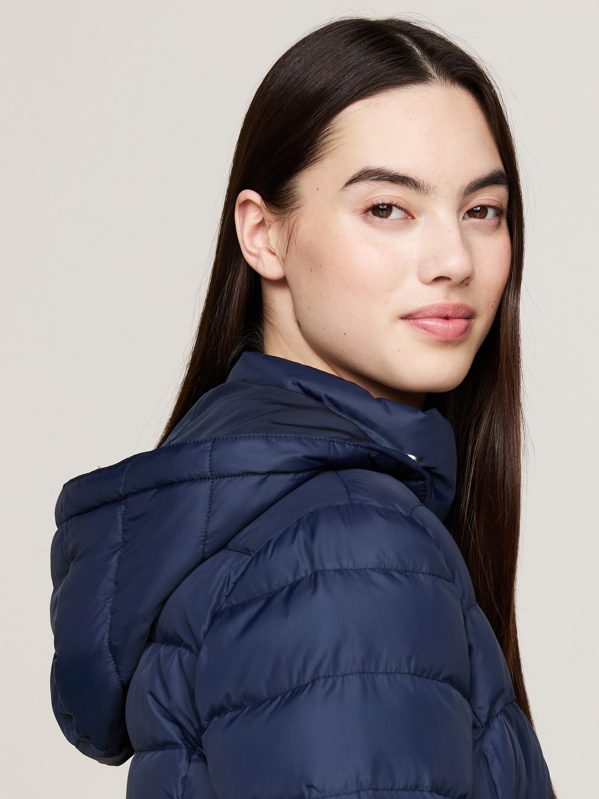 TOMMY JEANS Gewatteerde jas TJW ESSENTIAL HOODED DOWN COAT