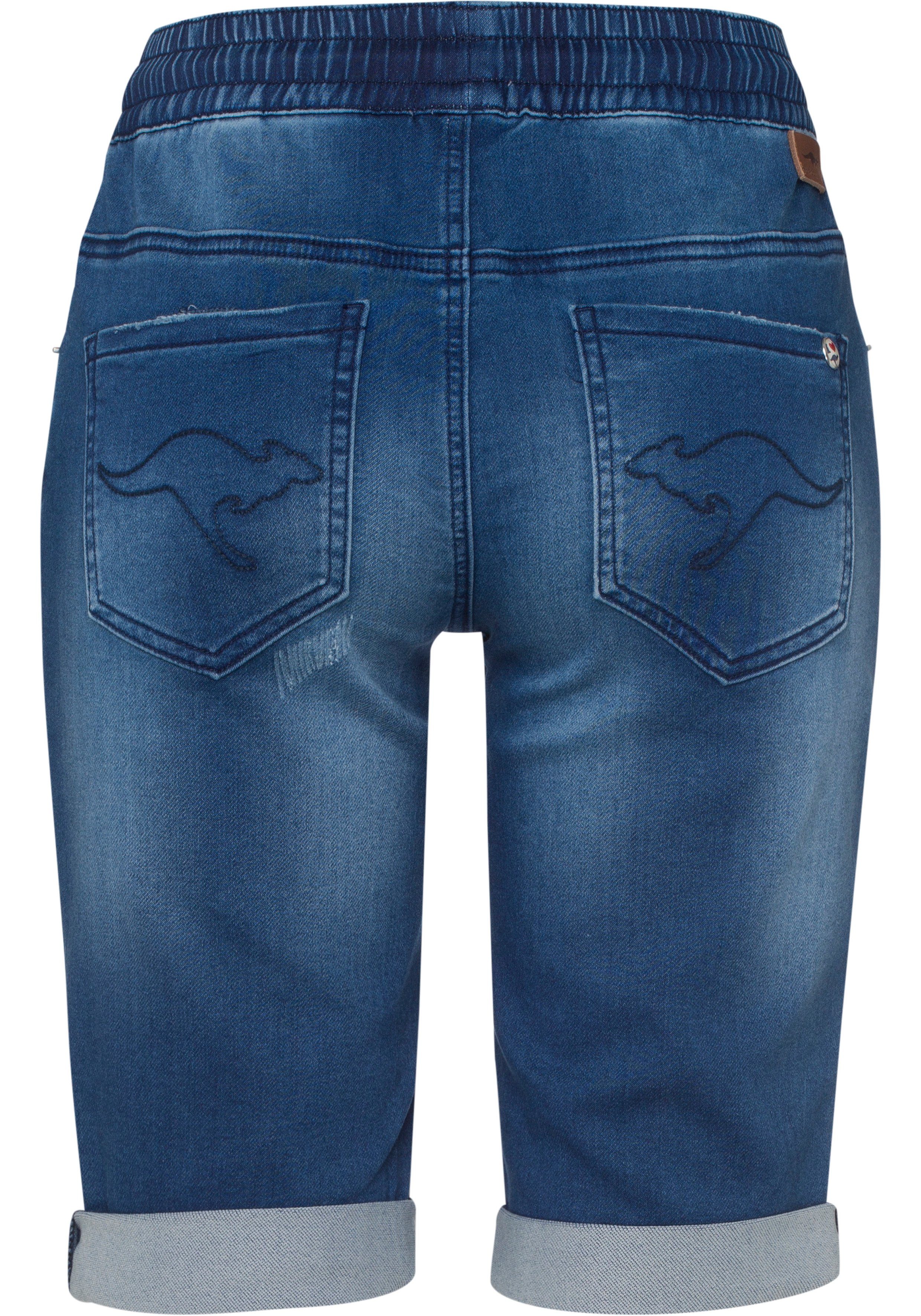 KangaROOS Jog-jeansbermuda rechte pasvorm, used-wassing en slijtageplekken