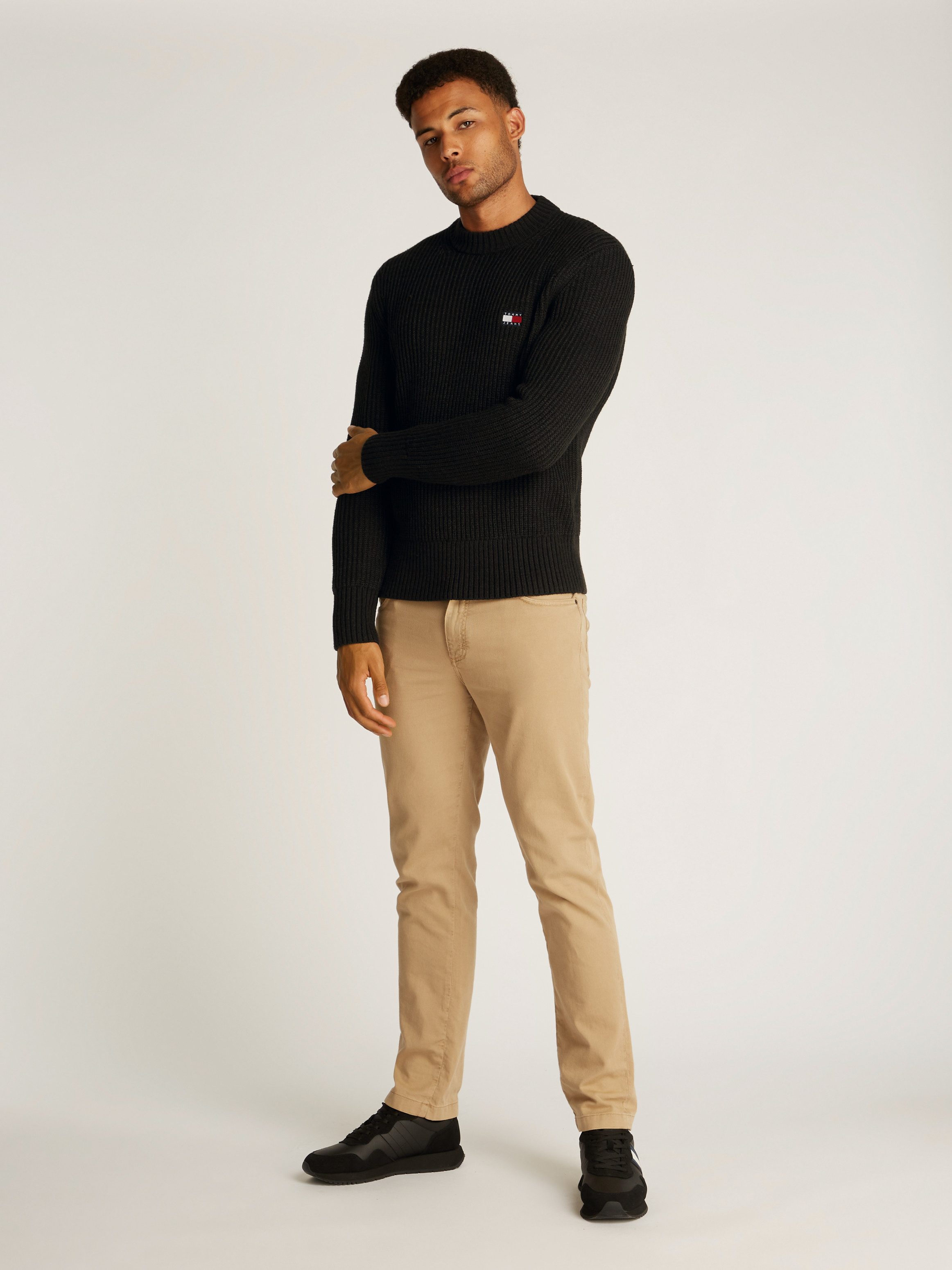 TOMMY JEANS Trui met ronde hals TJM REG BADGE TEXTURED CNECK EXT