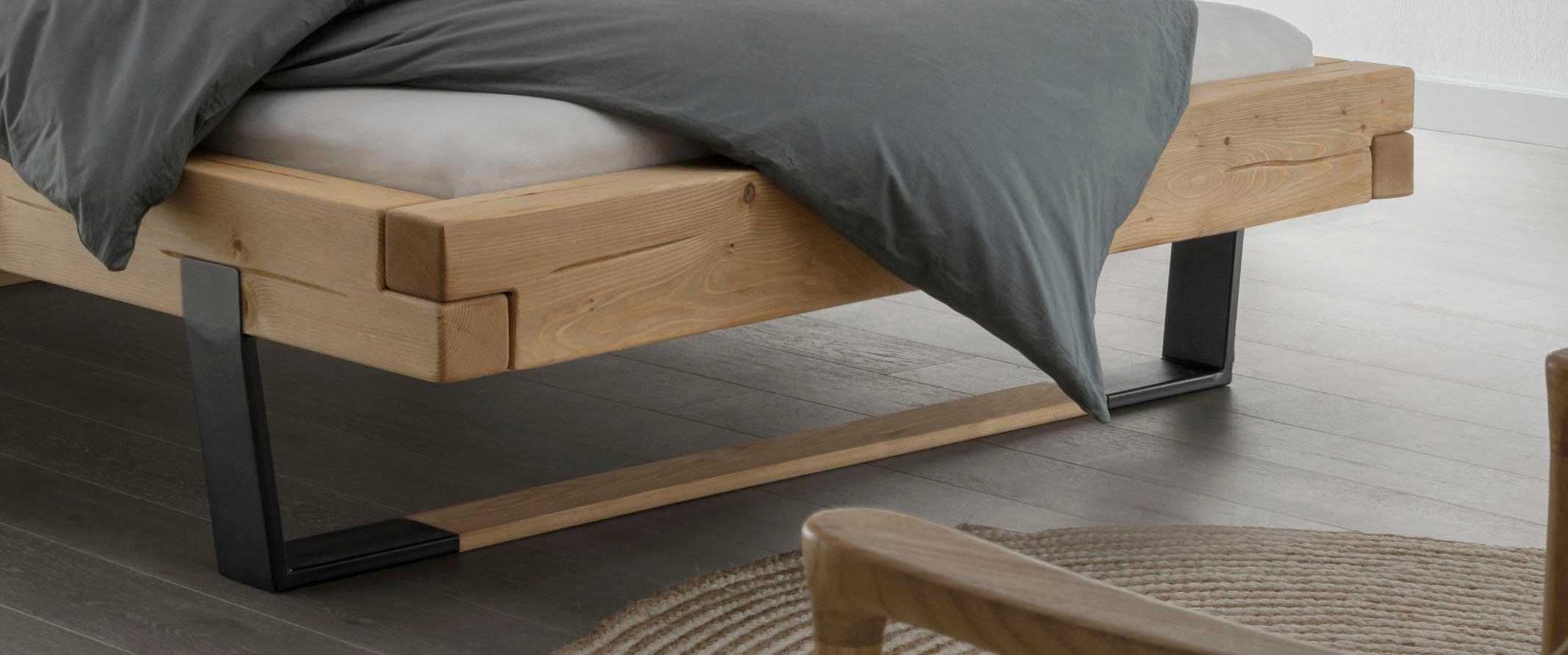 Home affaire Massief houten ledikant Ultima balkenbed tweepersoonsbed, voeten van metalen kuip met houten element