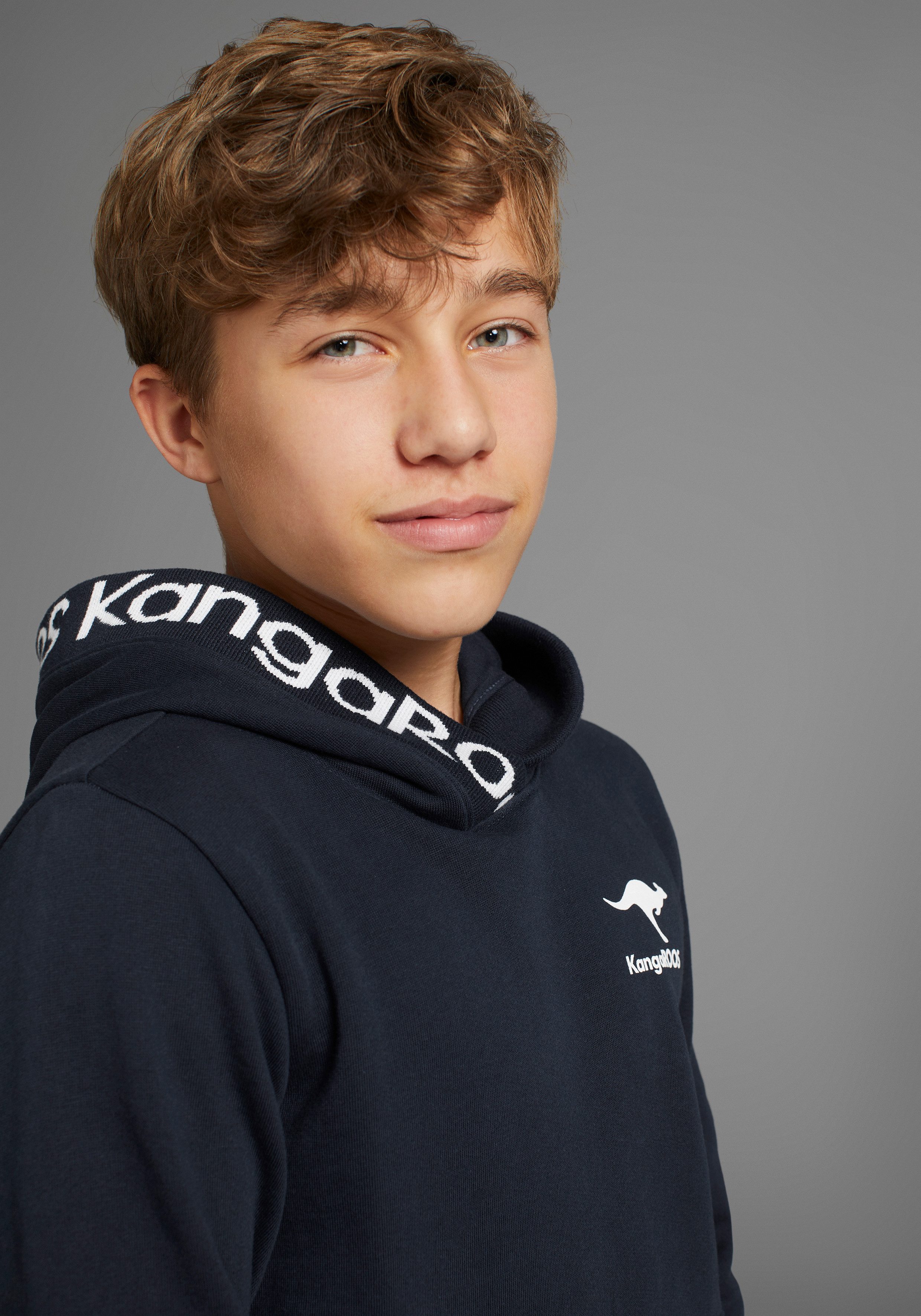 KangaROOS Hoodie Rugprint en logo-opdrukken op de boorden