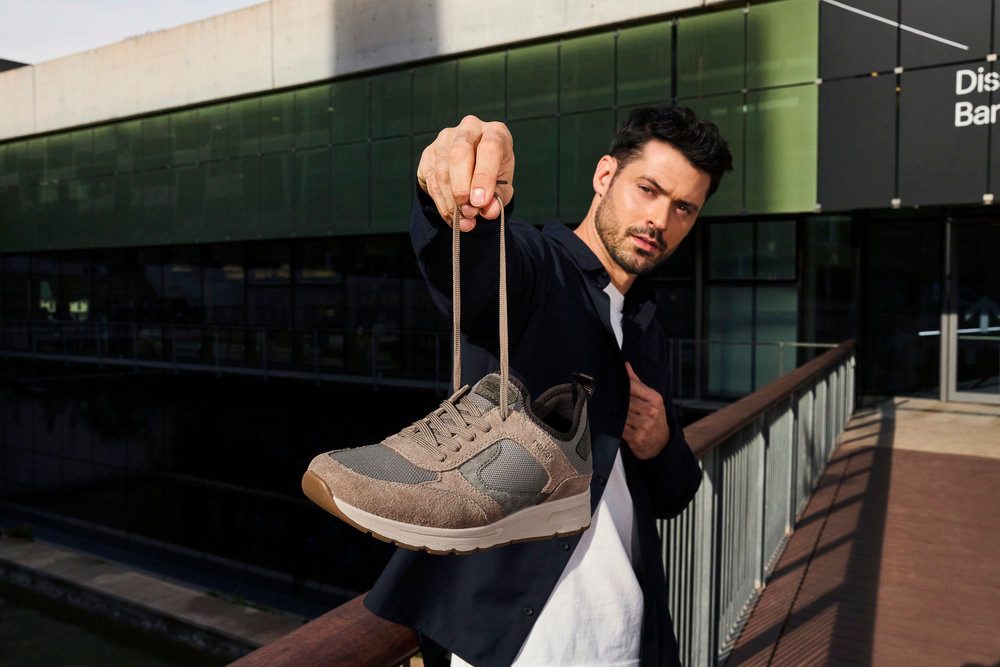 Rieker Slip-on sneakers , instapschoen, lage schoen, vrijetijdssneaker met vetelement