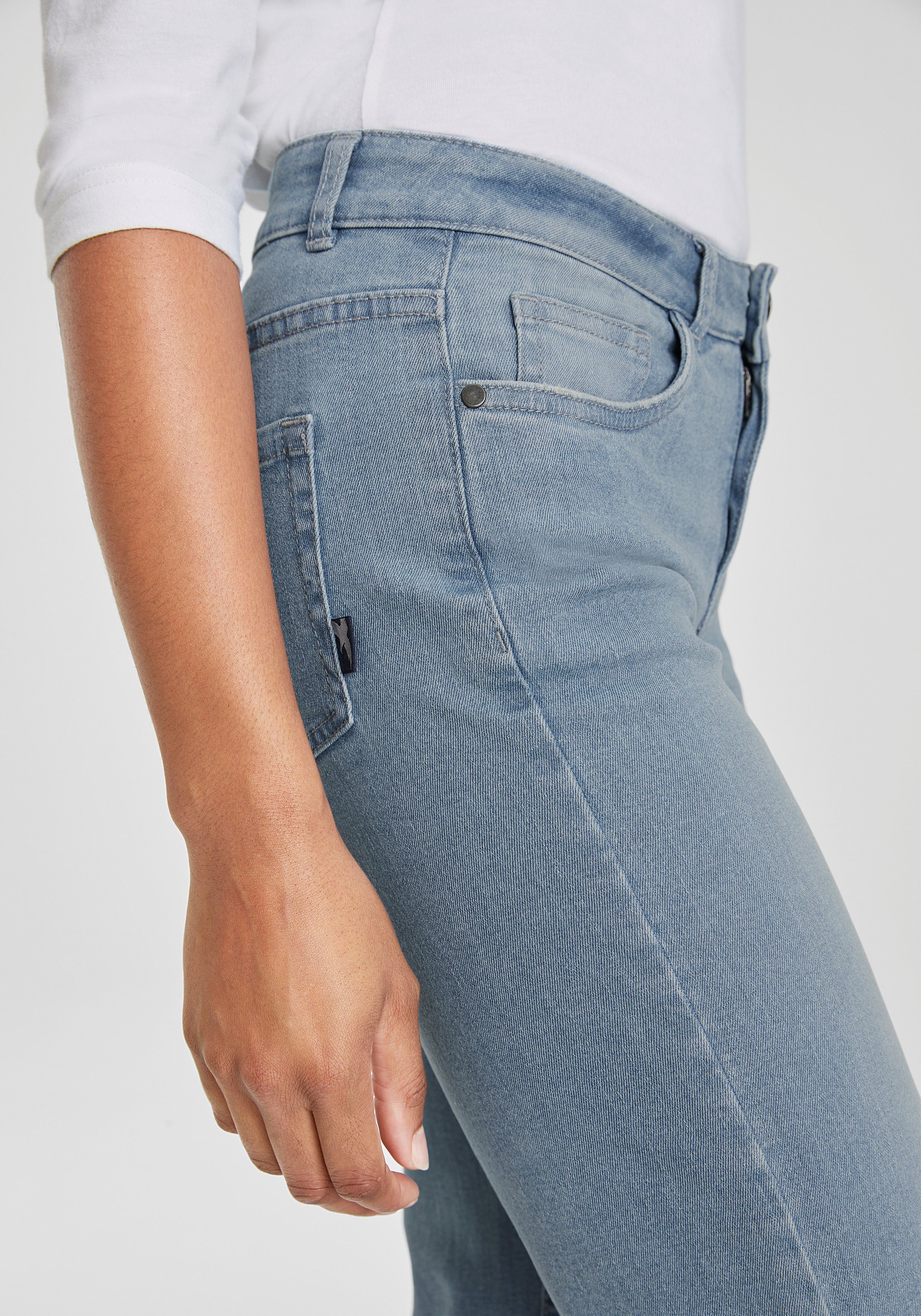 Arizona Rechte jeans wijde pasvorm used-look-wassing hoge taille
