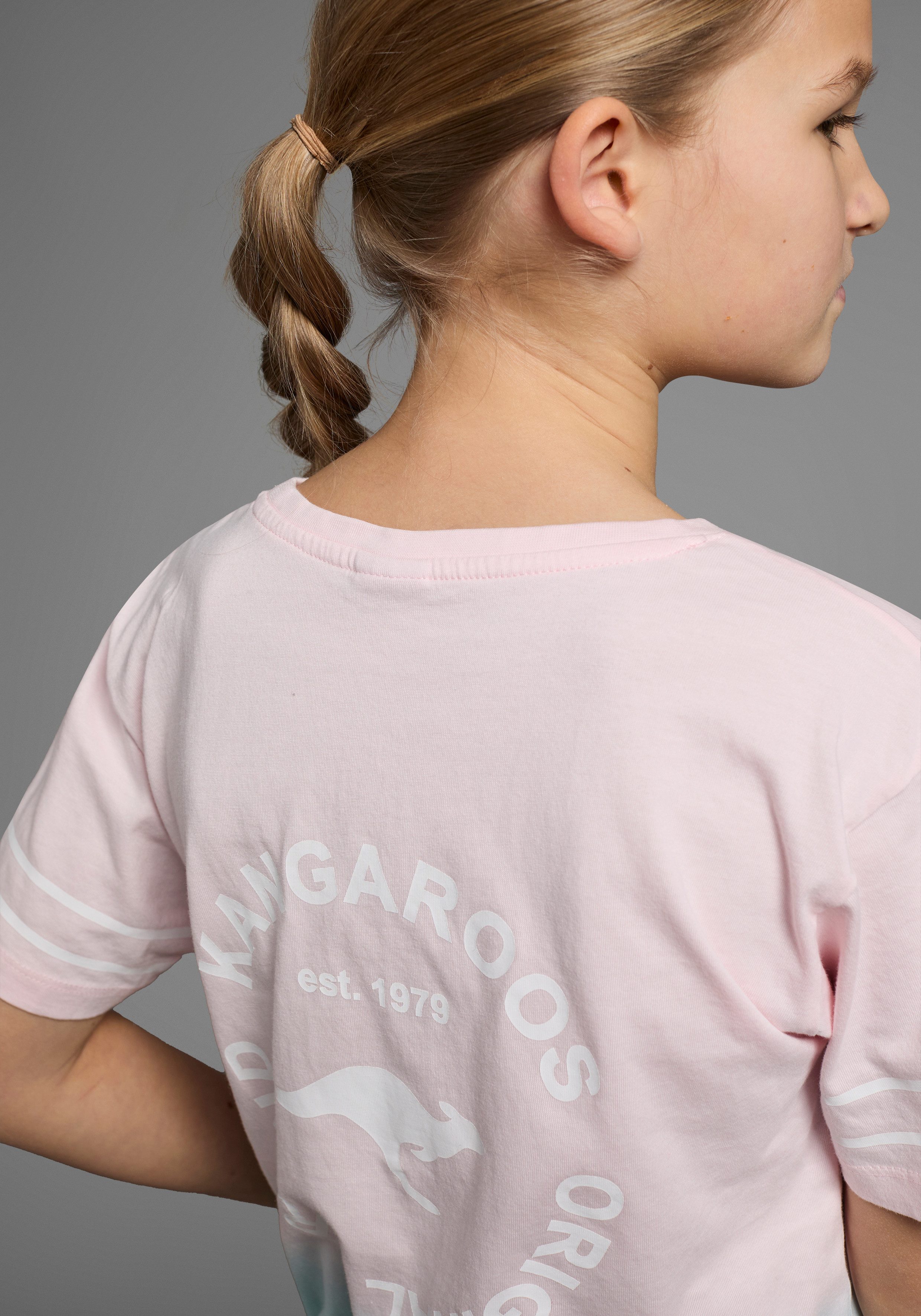 KangaROOS T-shirt Met trendy kleurverloop korte mouwen, comfortabele pasvorm, met logoprint, ronde hals